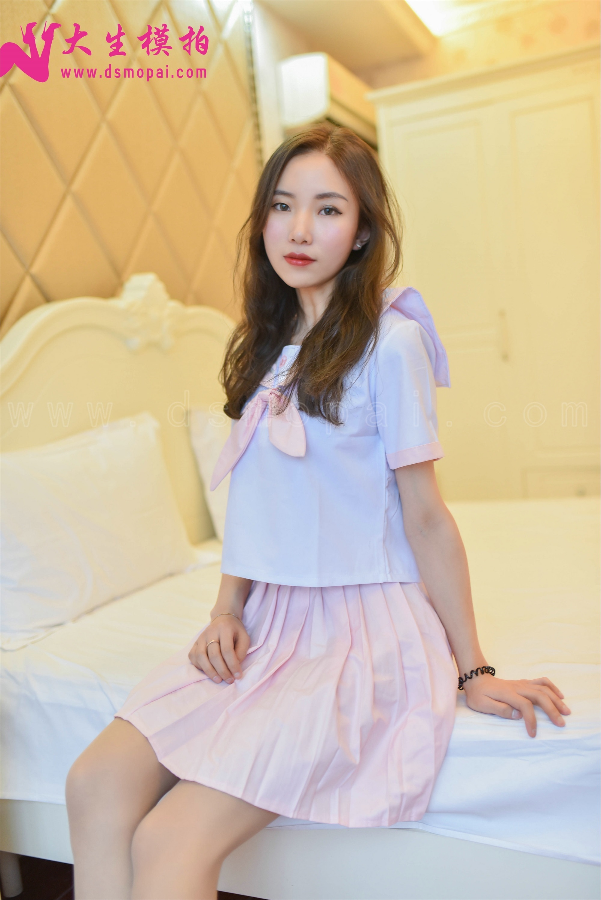 大生模拍 No.107 允儿 – 粉嫩学生装