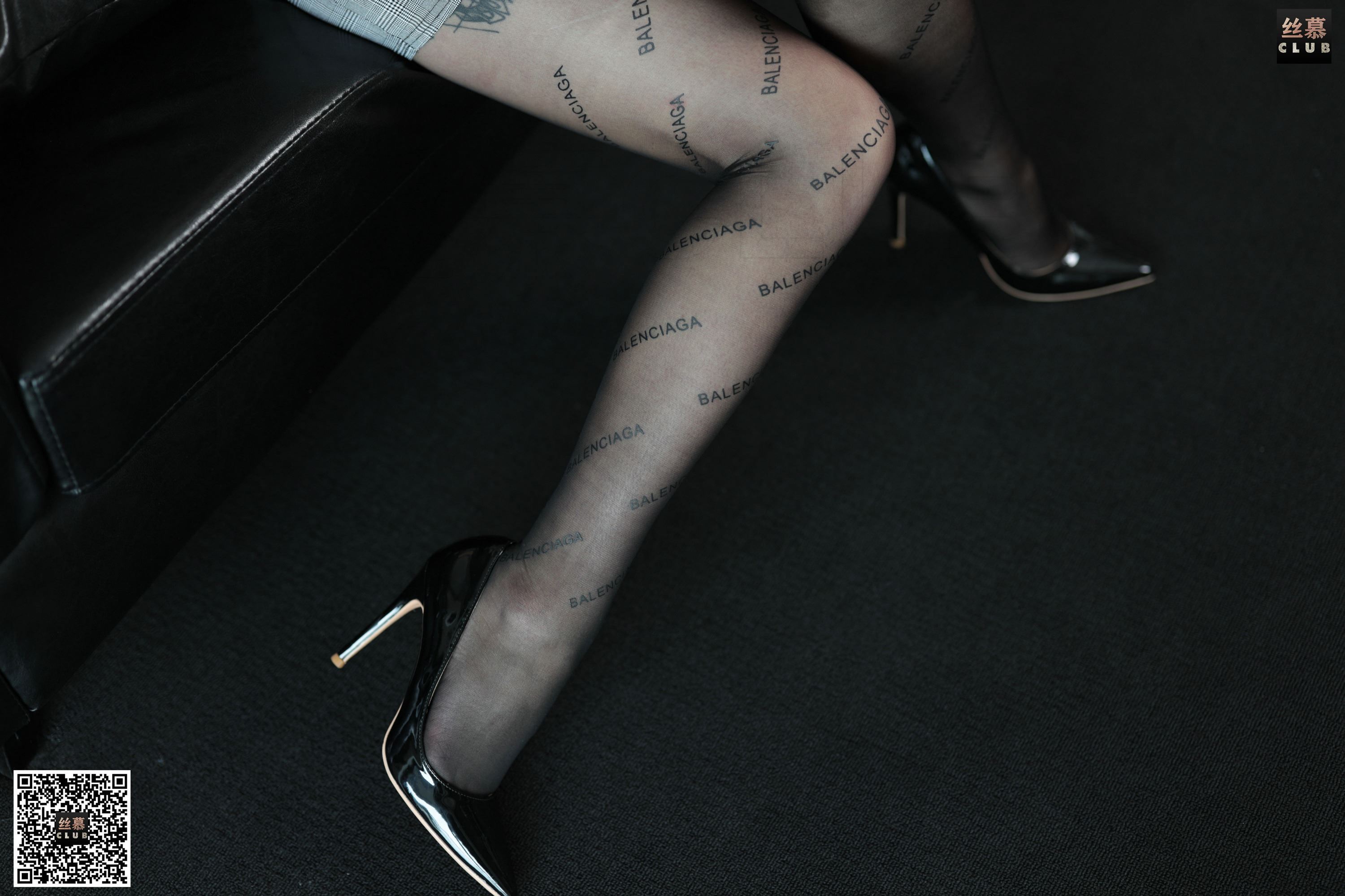 丝慕写真 SM136 羊羊 – 巴黎世家