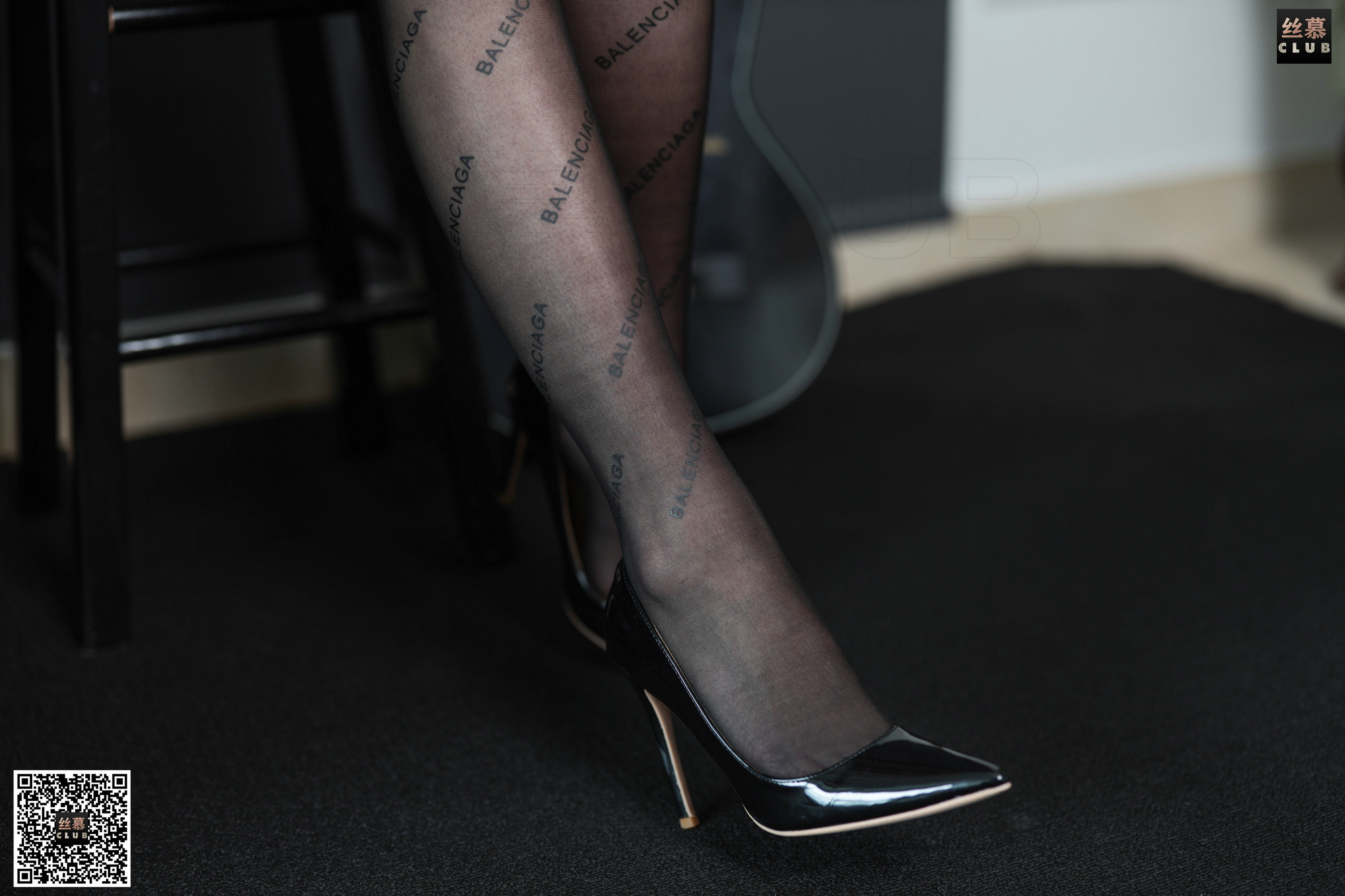 丝慕写真 SM136 羊羊 – 巴黎世家