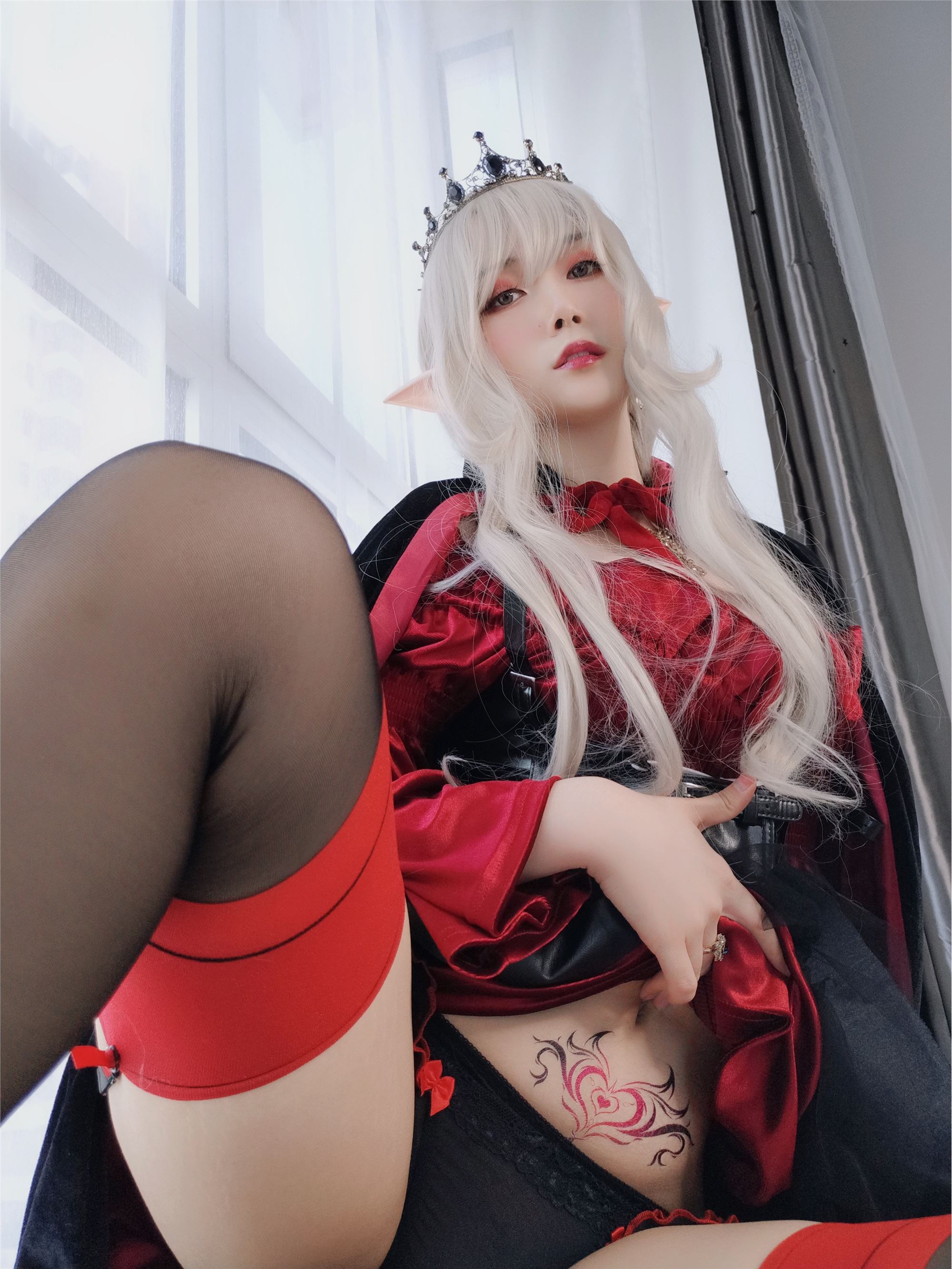 Coser小姐姐白银 – NO.019 皇家吸血鬼 套图