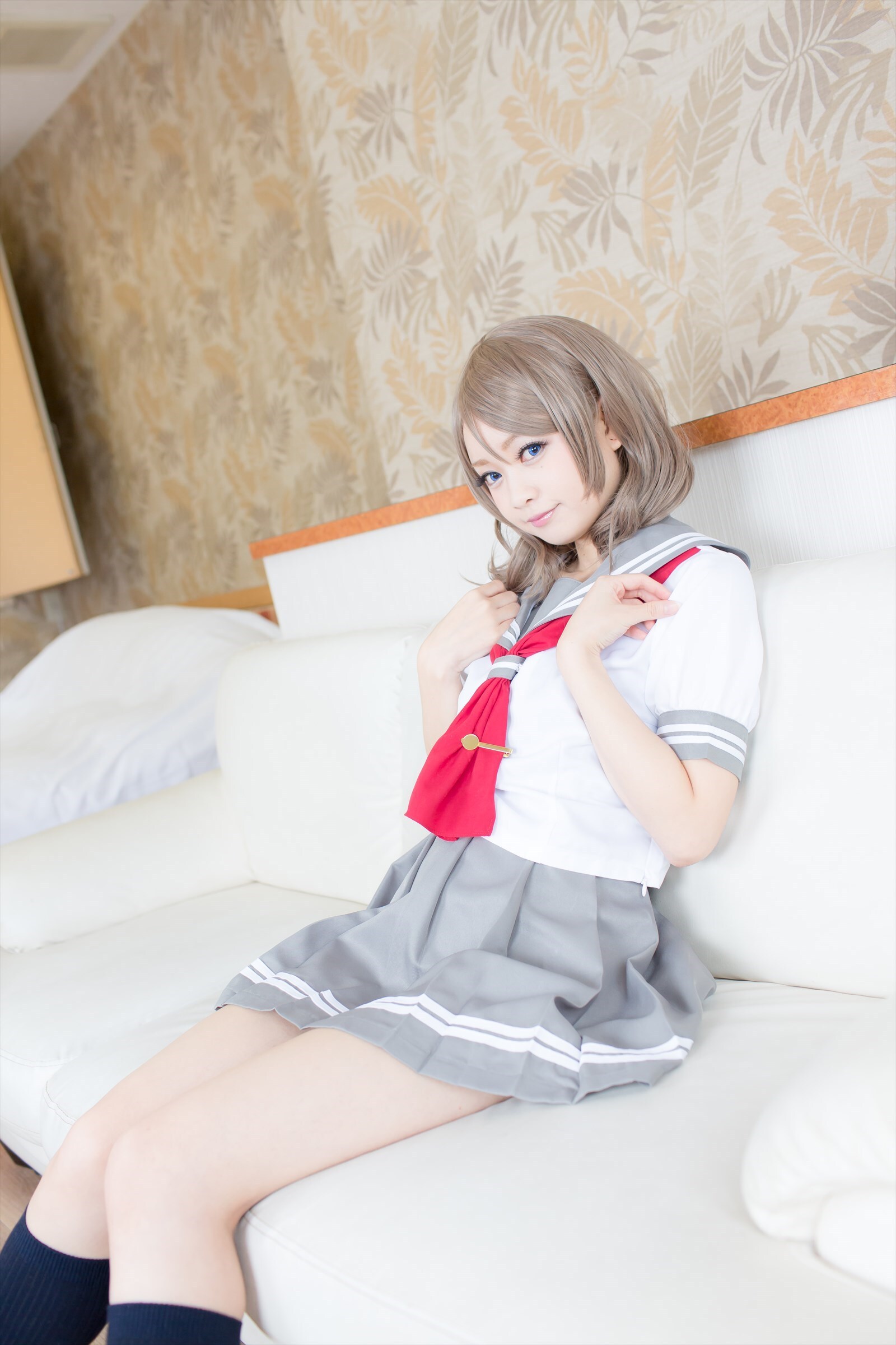 兔玩映画系列 写真-露背毛衣