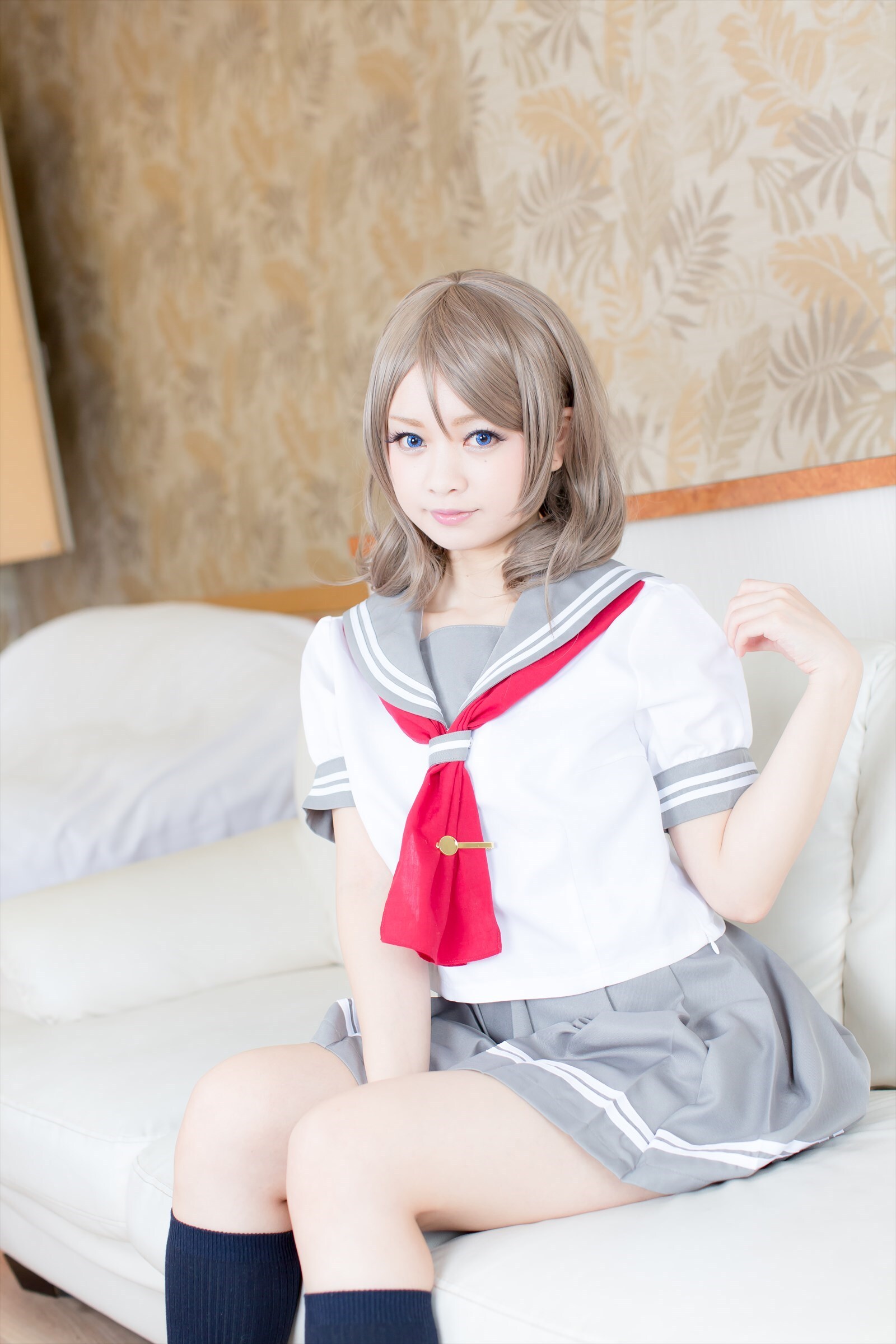 兔玩映画系列 写真-露背毛衣