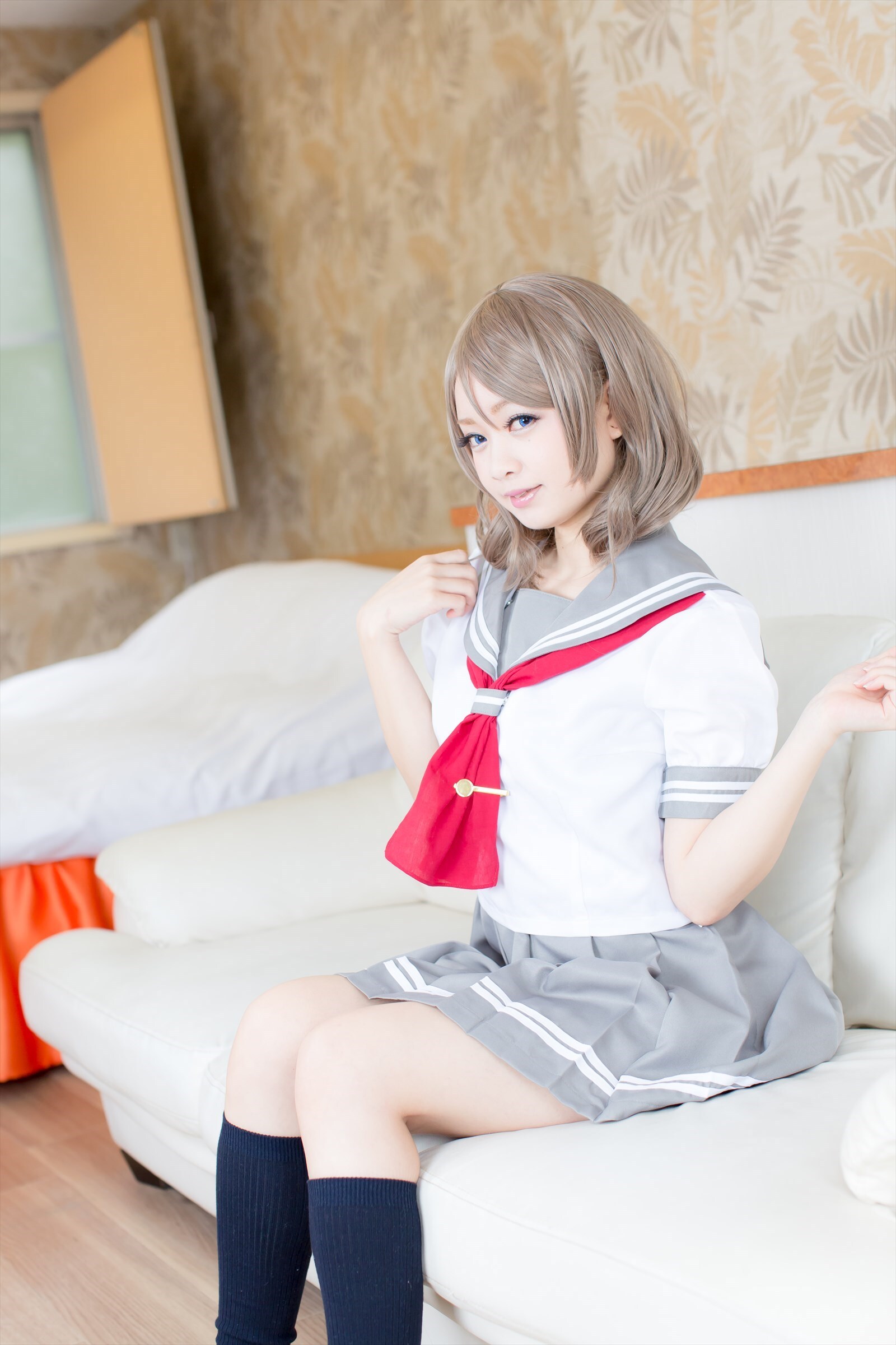 兔玩映画系列 写真-露背毛衣