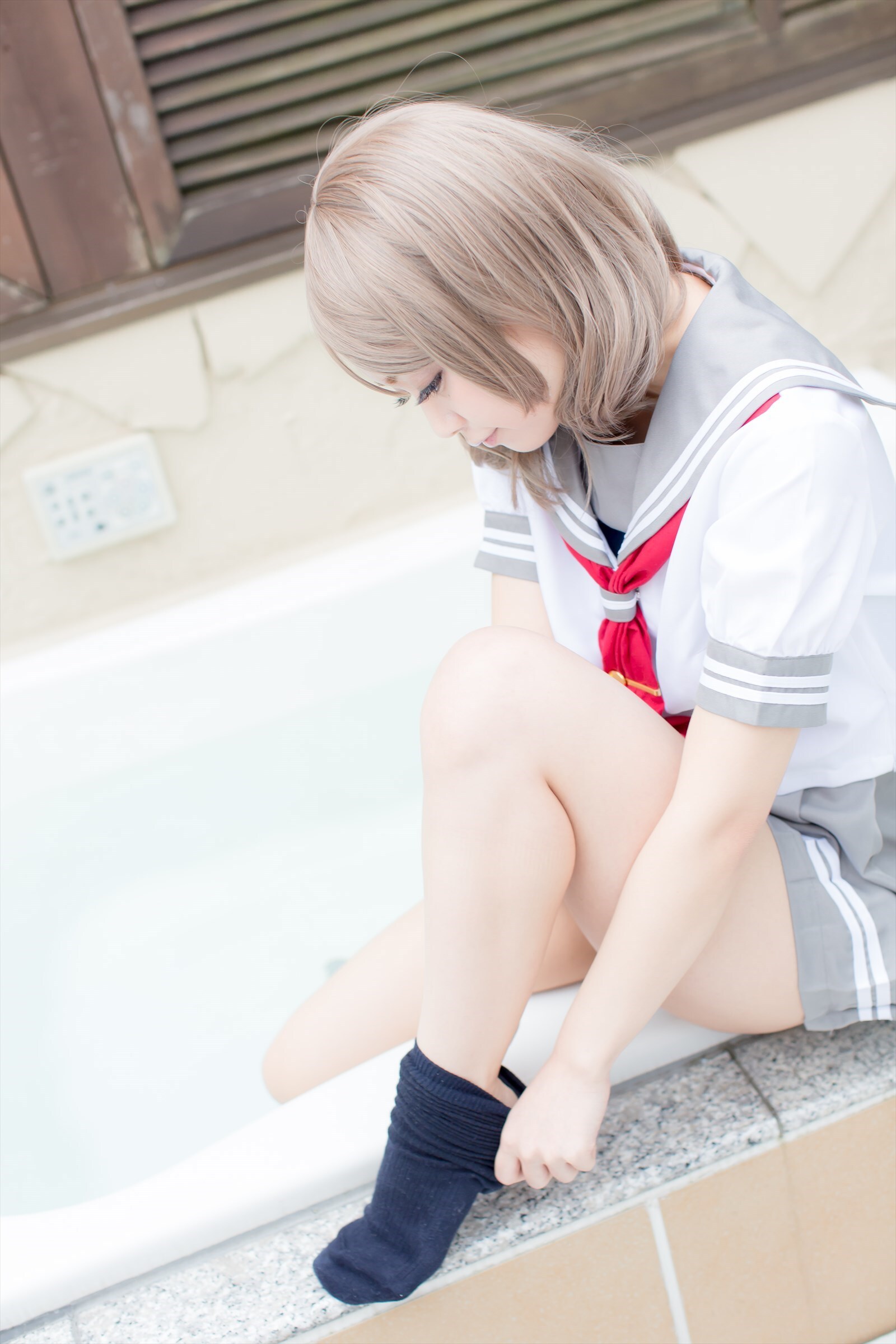 兔玩映画系列 写真-露背毛衣