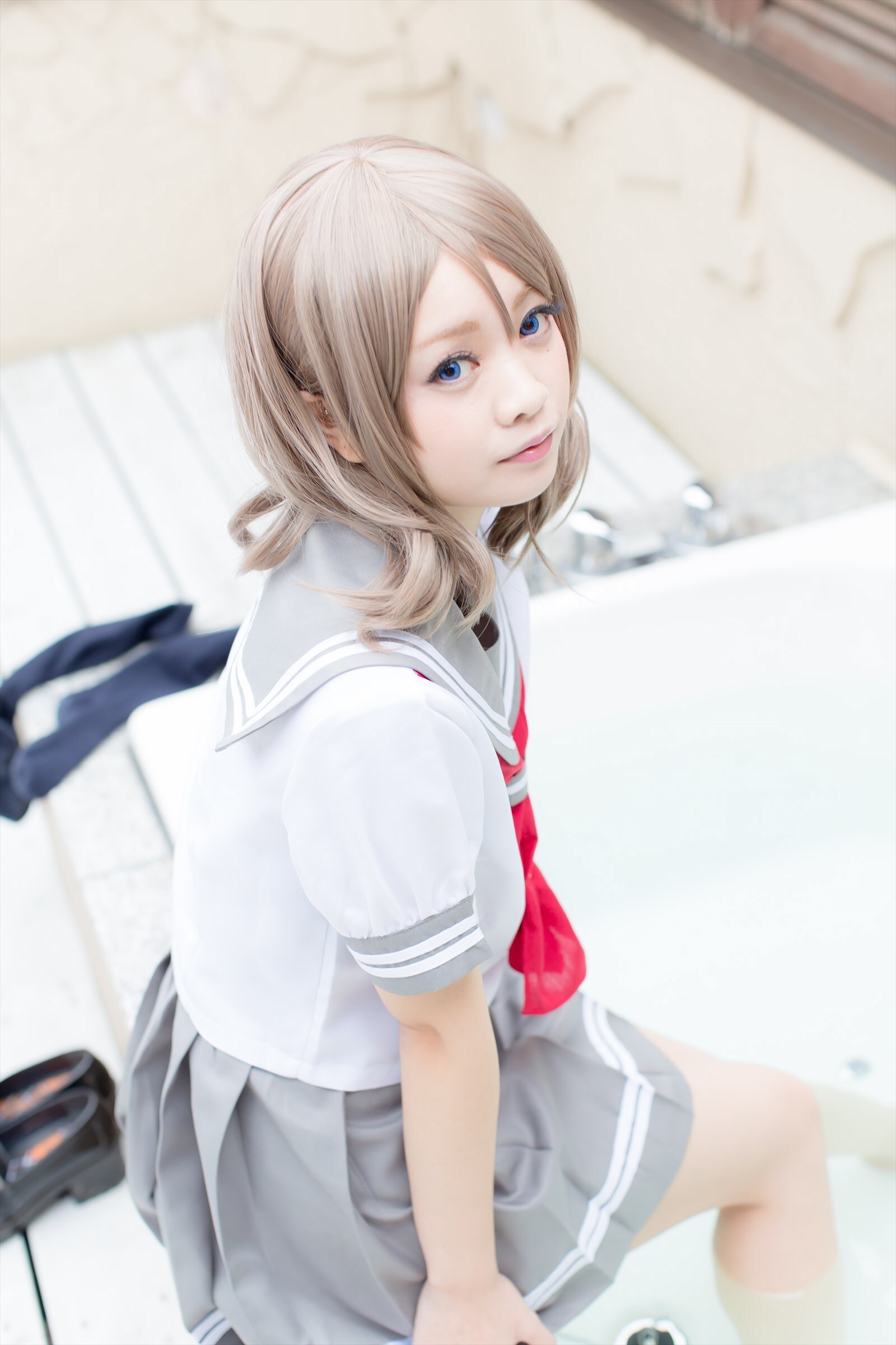 兔玩映画系列 写真-露背毛衣