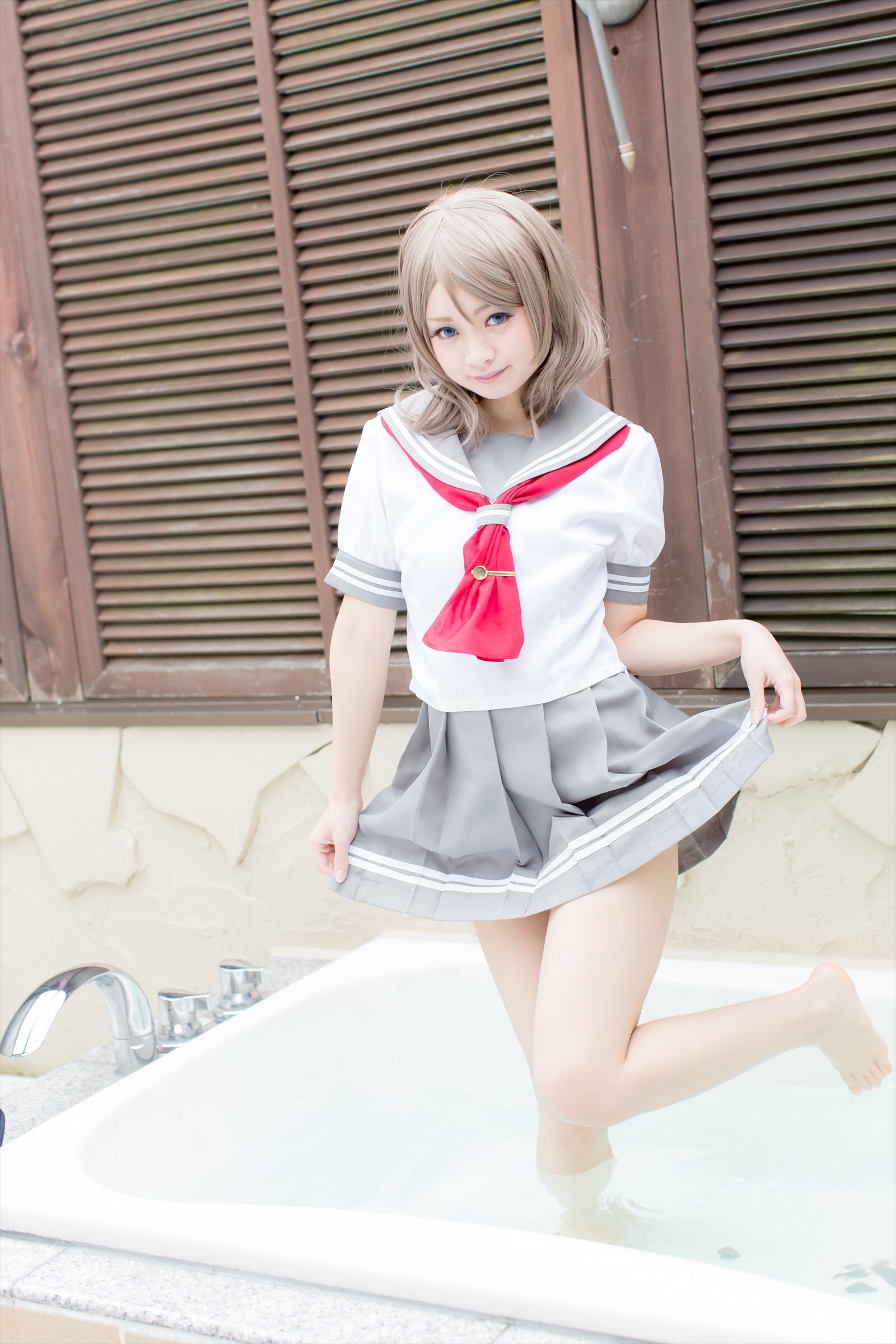 兔玩映画系列 写真-露背毛衣