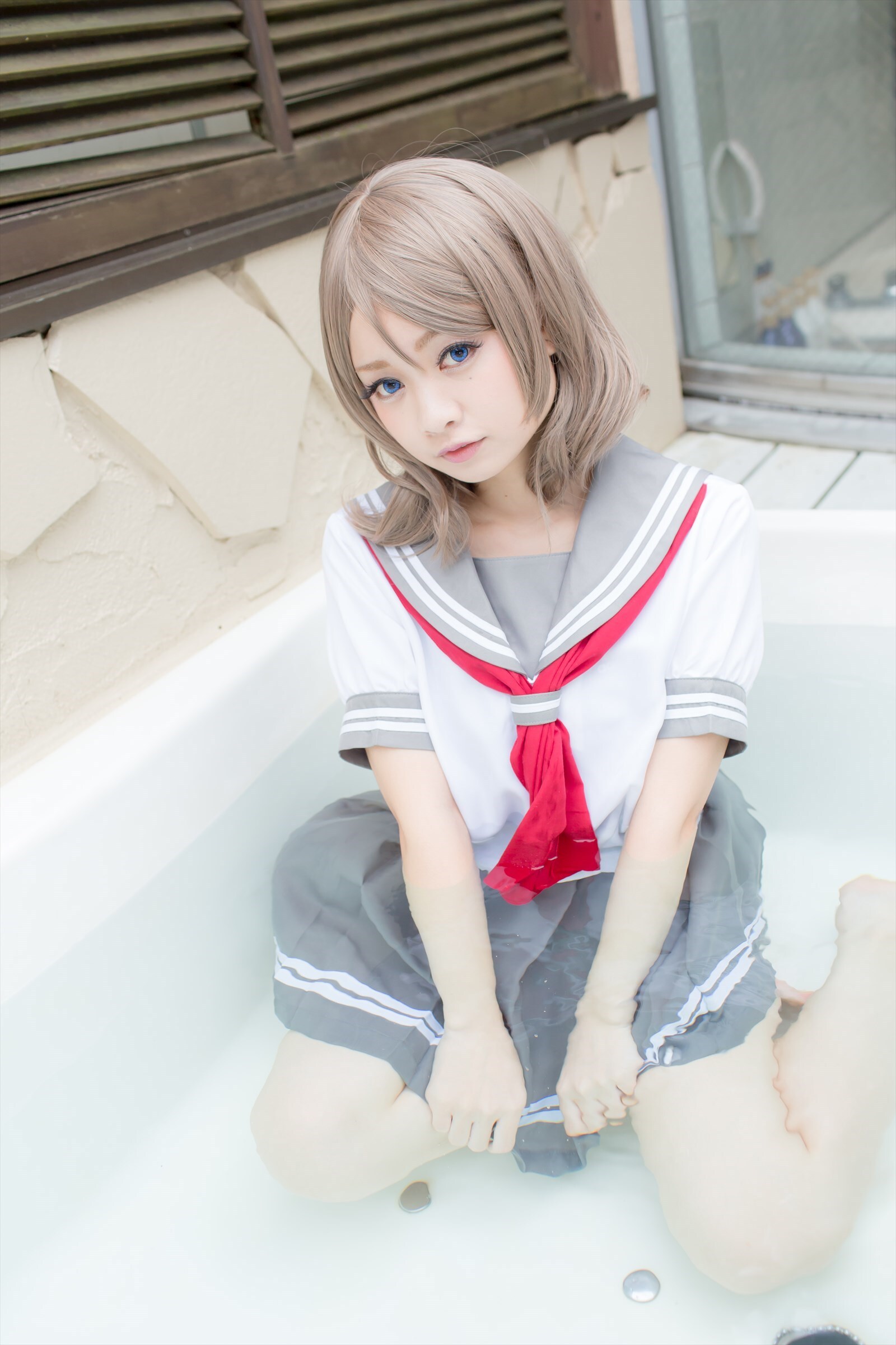 兔玩映画系列 写真-露背毛衣