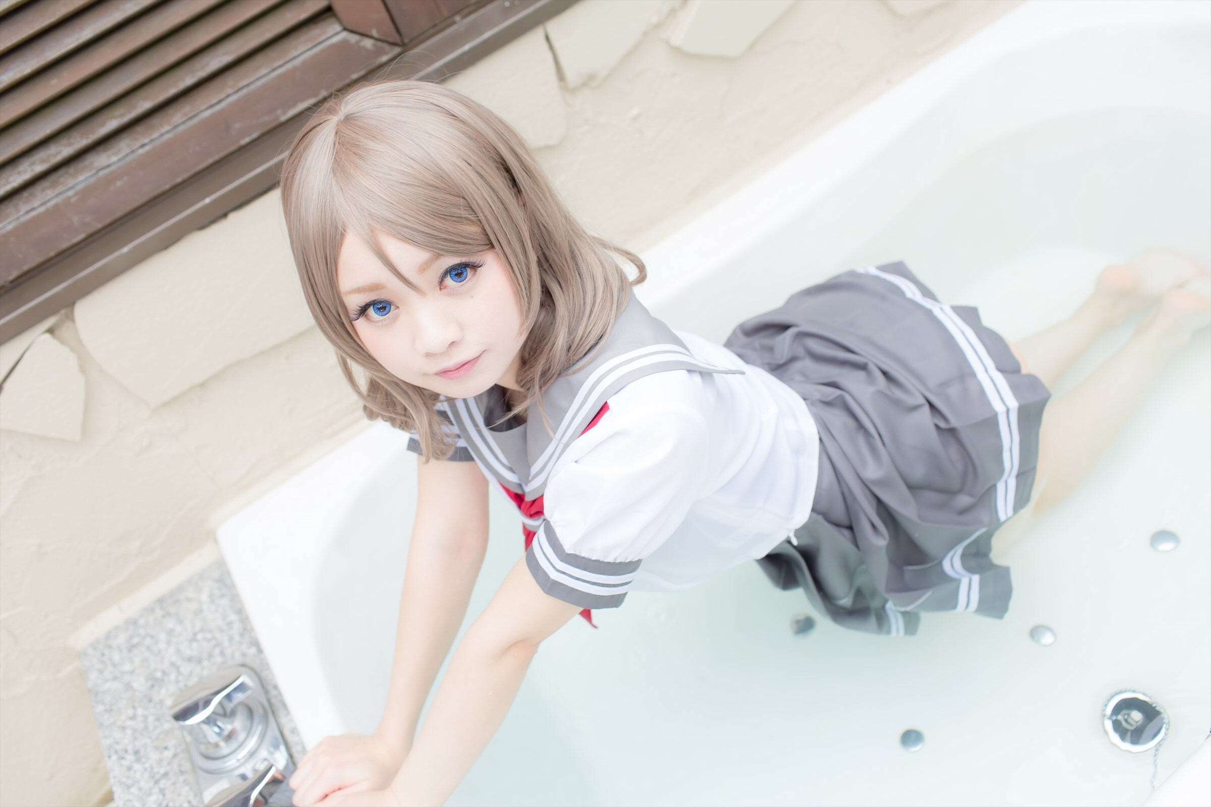 兔玩映画系列 写真-露背毛衣