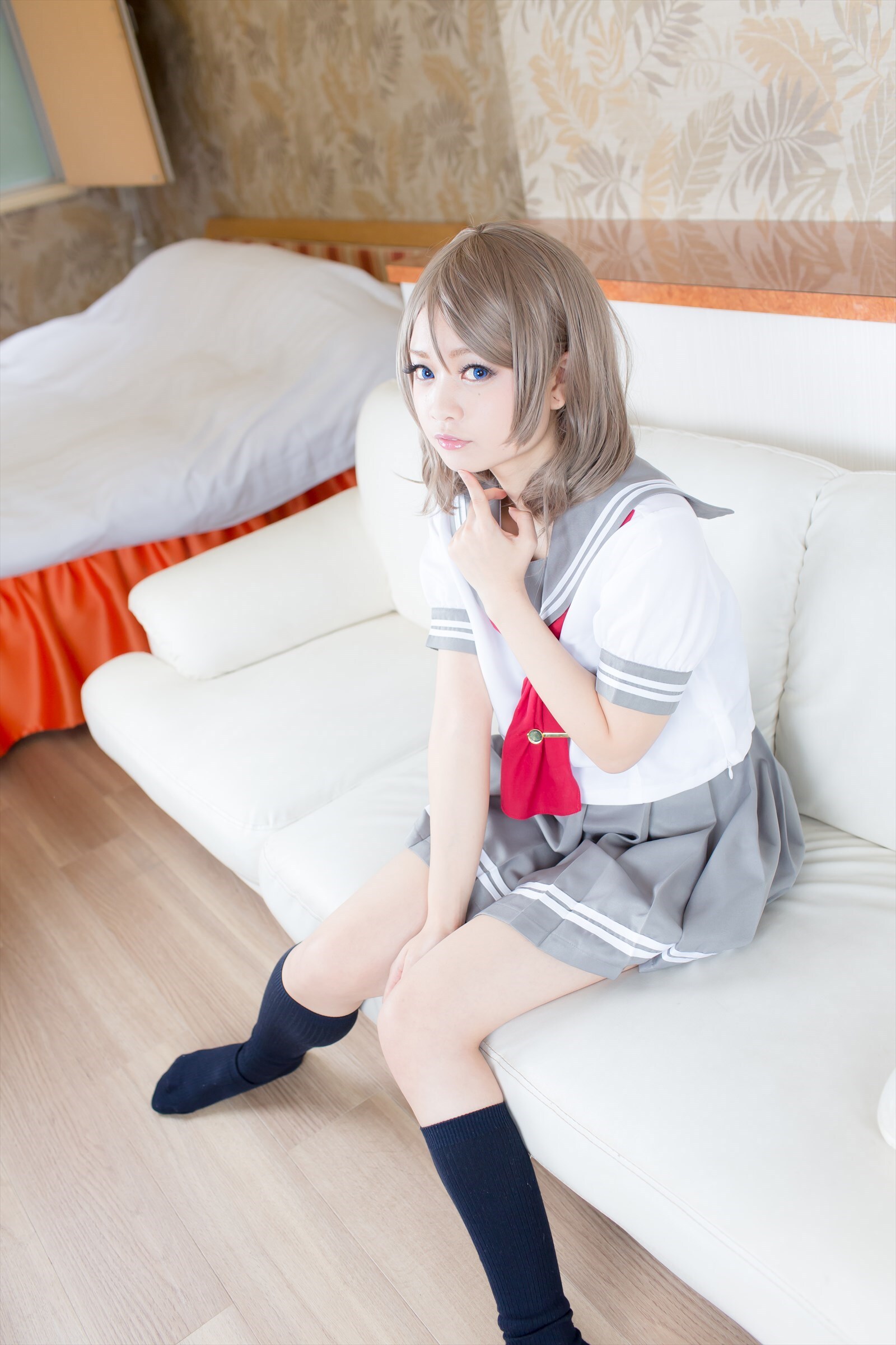 兔玩映画系列 写真-露背毛衣