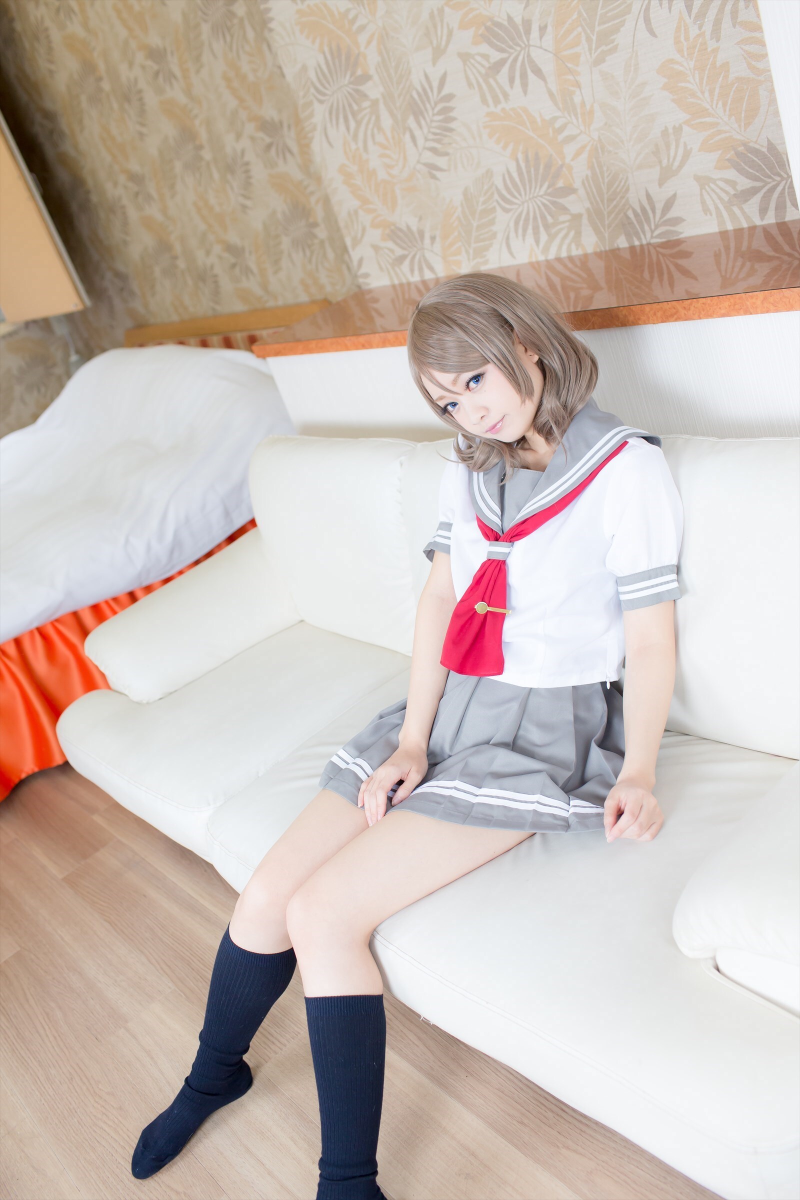 兔玩映画系列 写真-露背毛衣