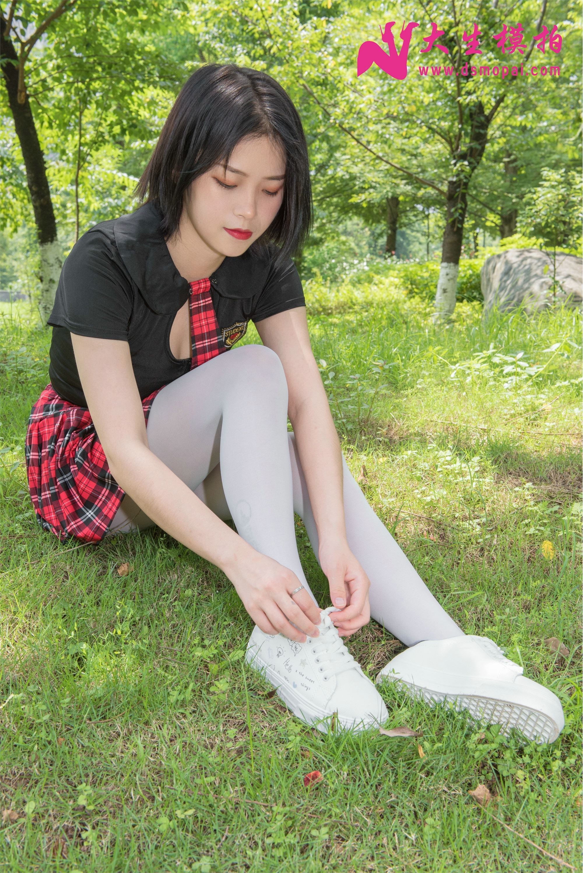 大生模拍  No.130 小雅 - 阳光下的白丝