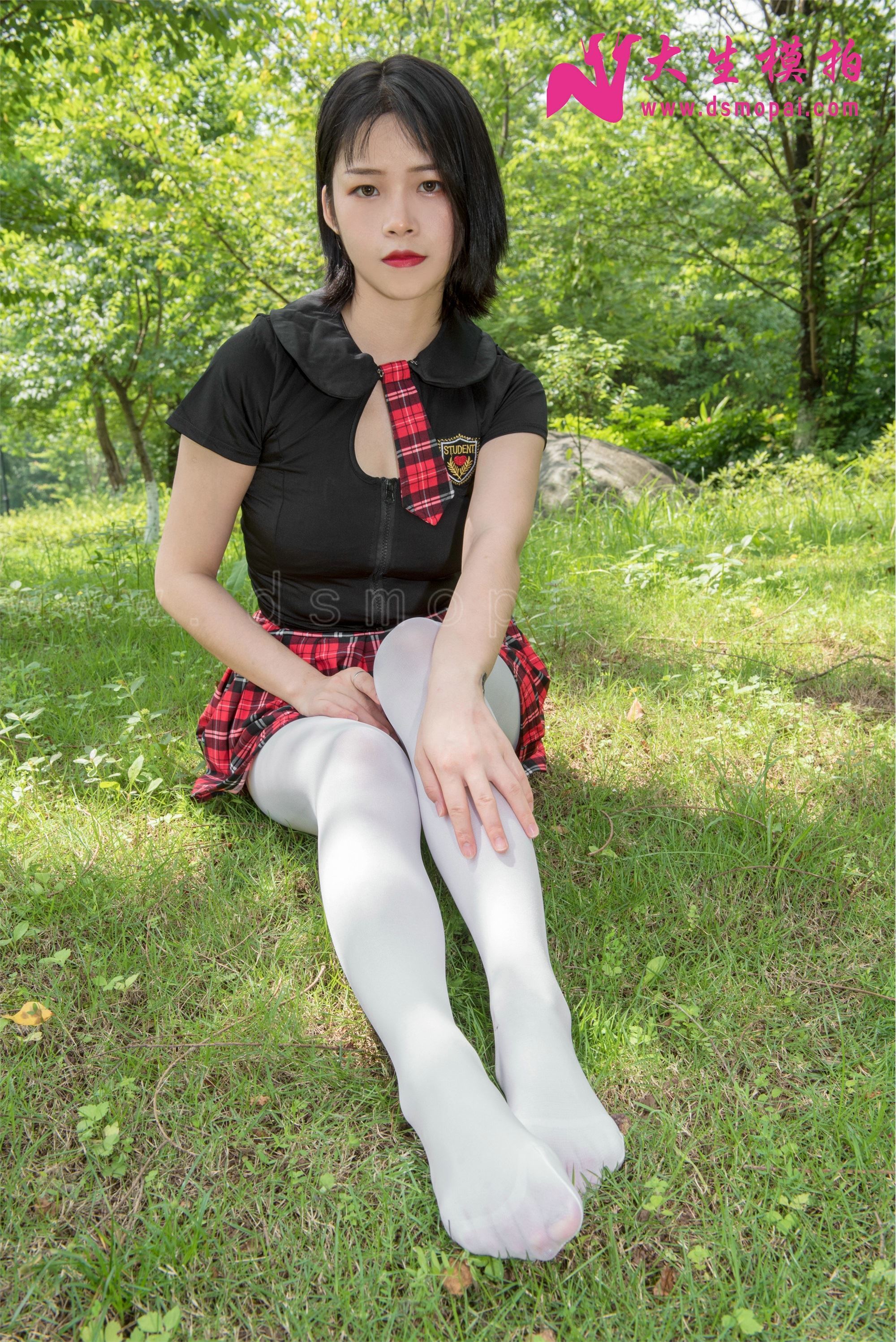 大生模拍  No.130 小雅 - 阳光下的白丝