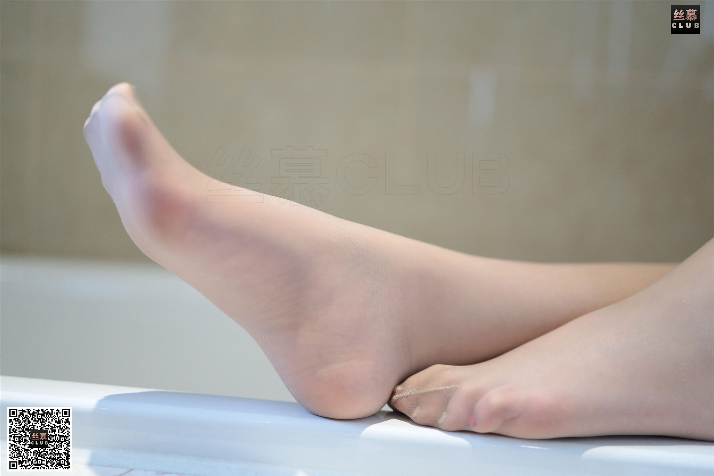 丝慕写真 SM074 天天一元 诗晴《诗晴-睡袍-浴缸》