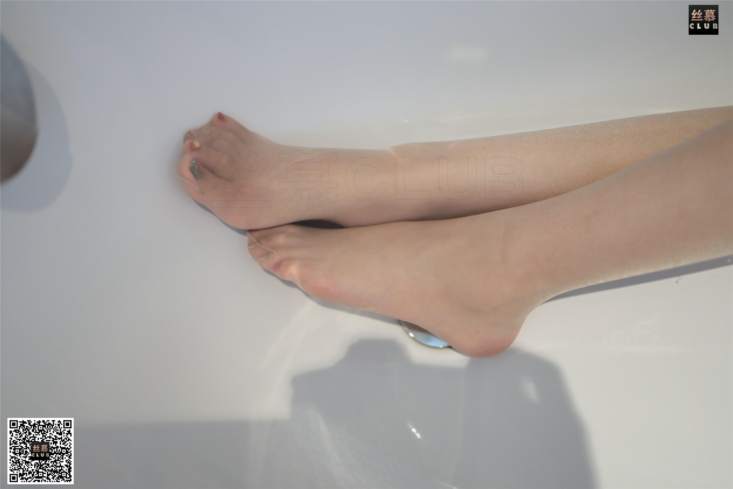 丝慕写真 SM074 天天一元 诗晴《诗晴-睡袍-浴缸》