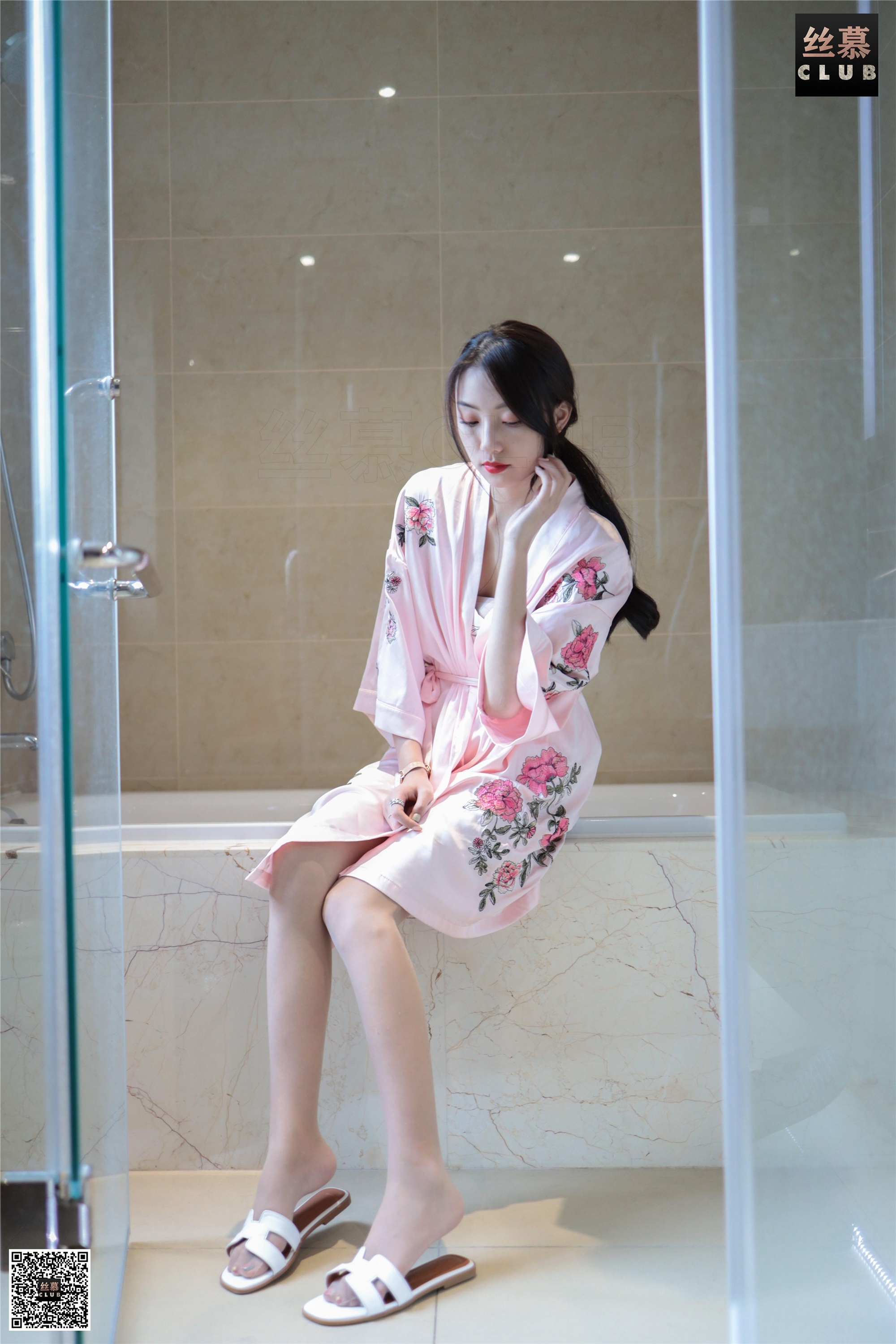 丝慕写真 SM074 天天一元 诗晴《诗晴-睡袍-浴缸》