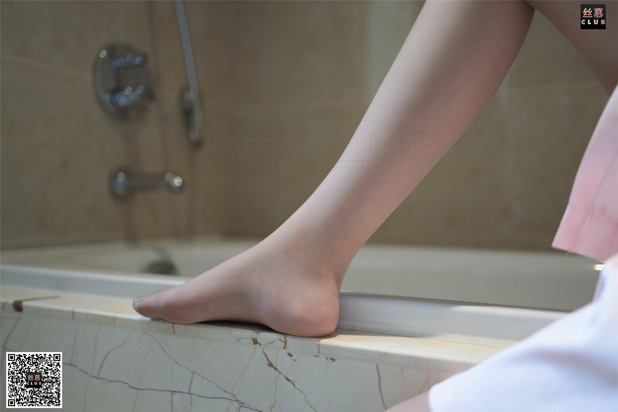 丝慕写真 SM074 天天一元 诗晴《诗晴-睡袍-浴缸》