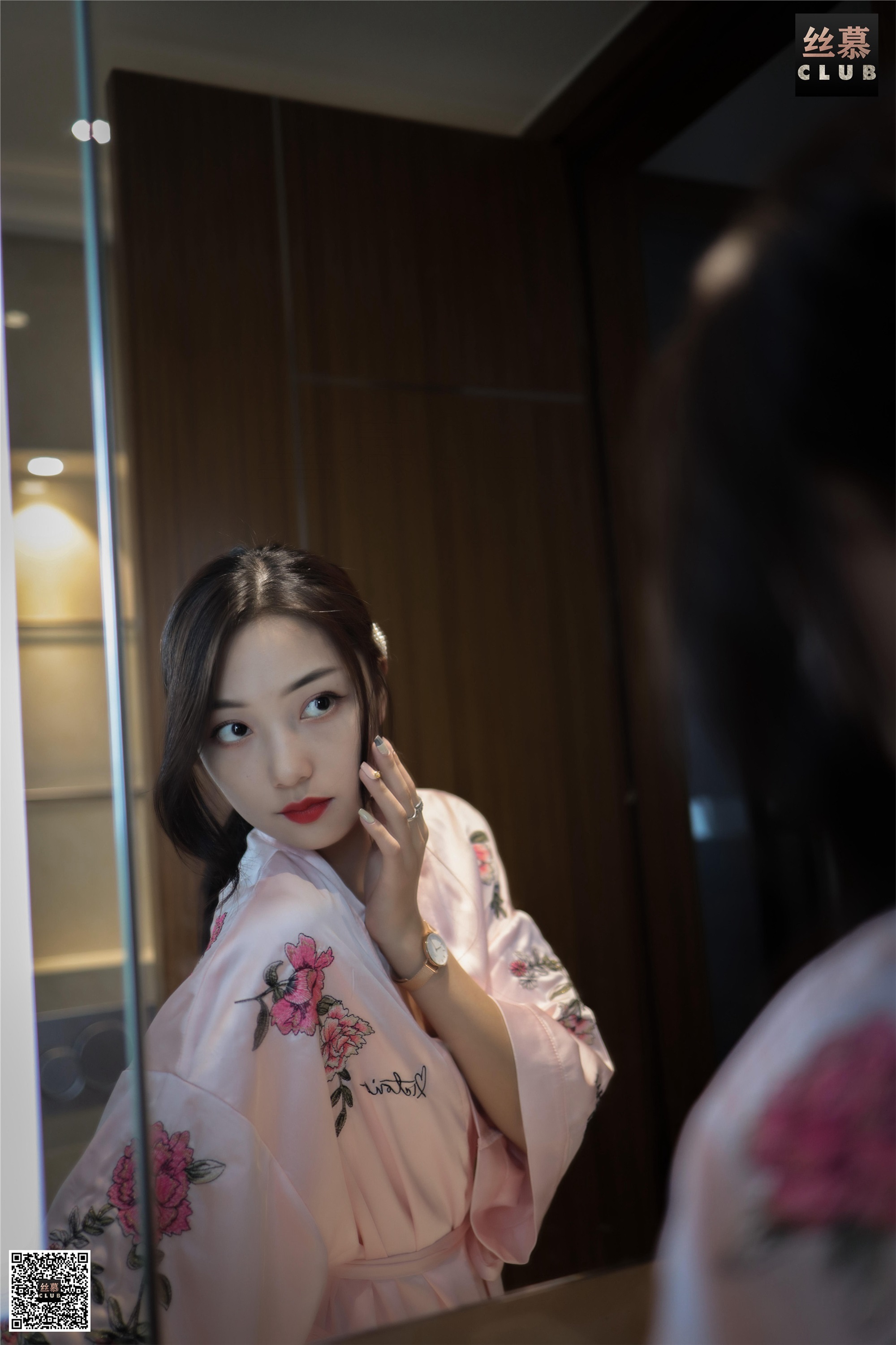 丝慕写真 SM074 天天一元 诗晴《诗晴-睡袍-浴缸》