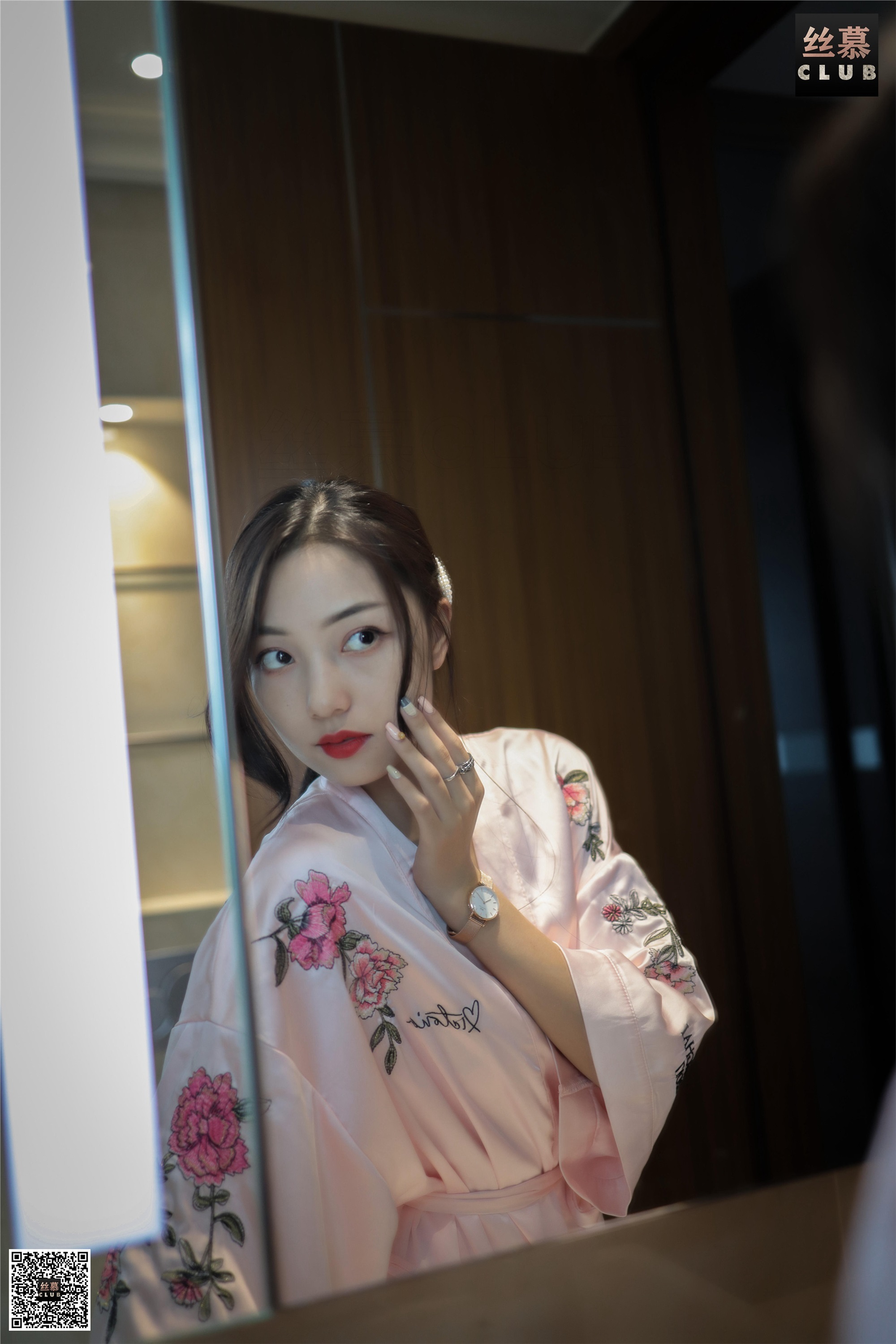 丝慕写真 SM074 天天一元 诗晴《诗晴-睡袍-浴缸》