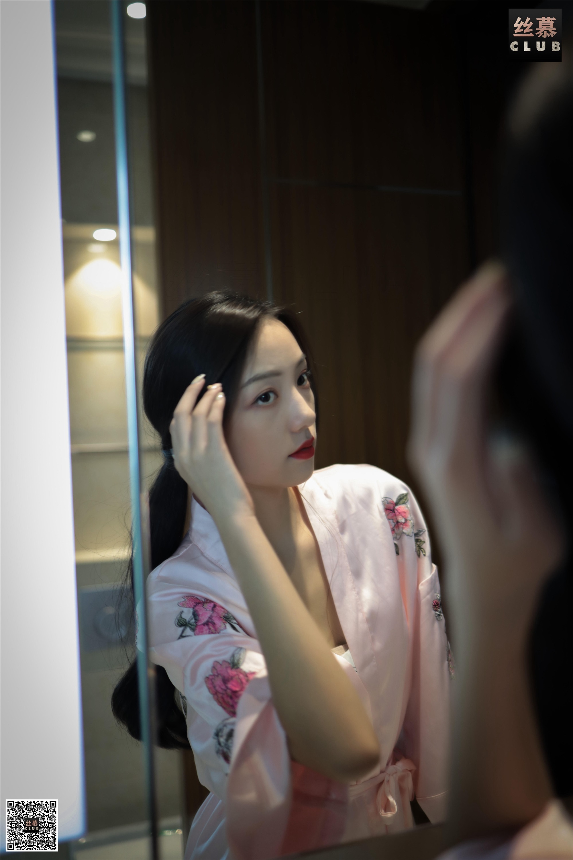 丝慕写真 SM074 天天一元 诗晴《诗晴-睡袍-浴缸》