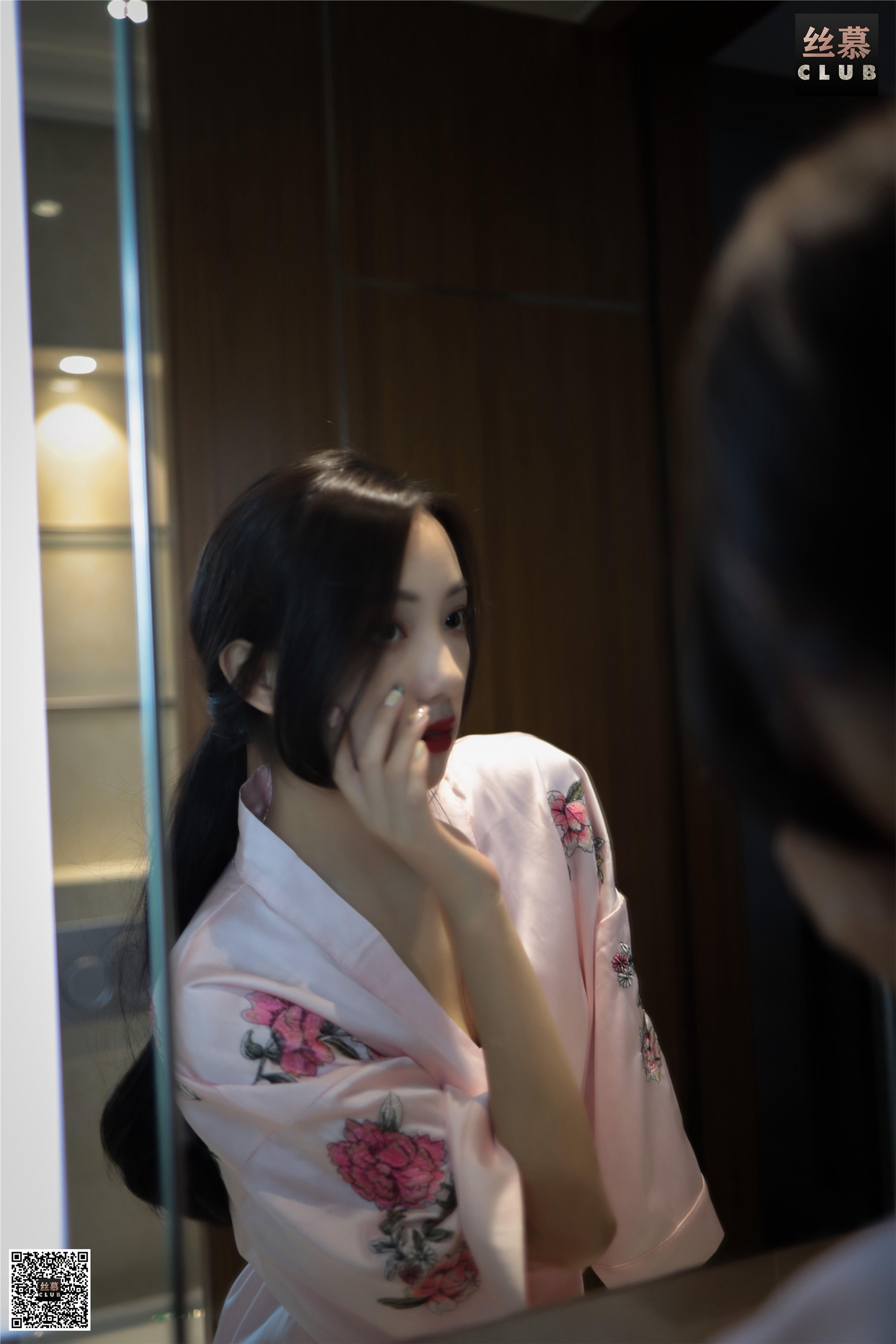 丝慕写真 SM074 天天一元 诗晴《诗晴-睡袍-浴缸》