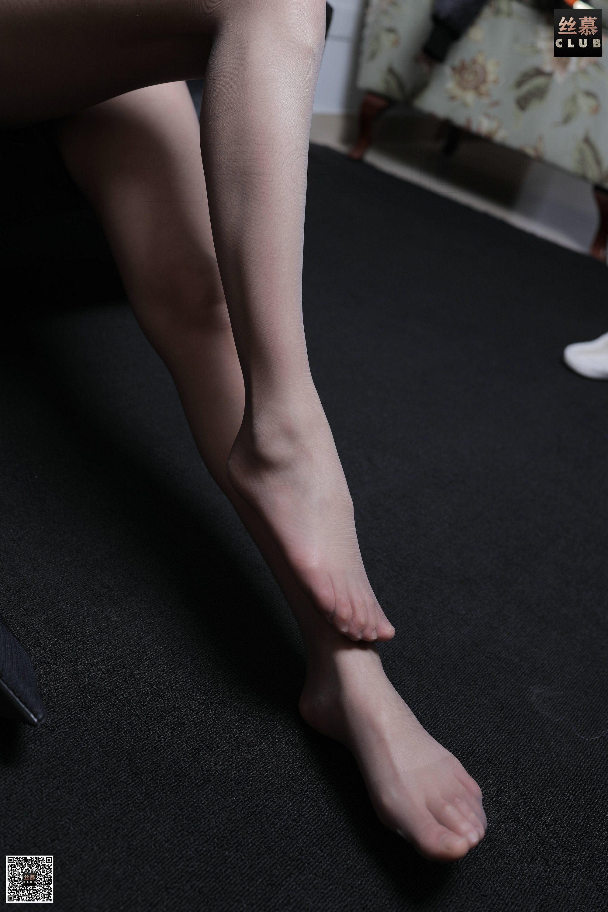 丝慕写真 SM151 花姐 – 丝密计划