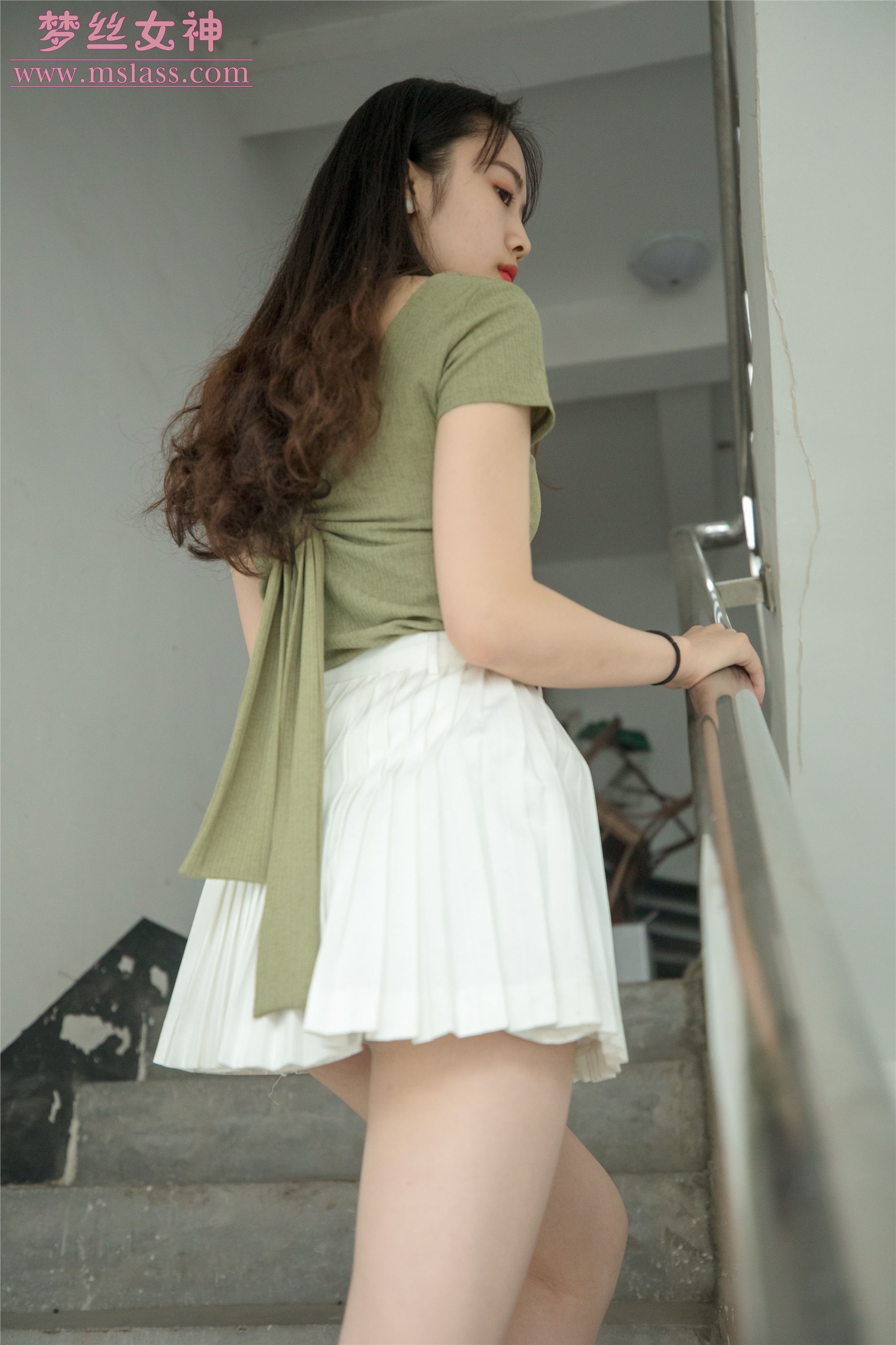 MSLASS梦丝女神2019-06-20 柳儿 侧颜太美的小姐姐 套图