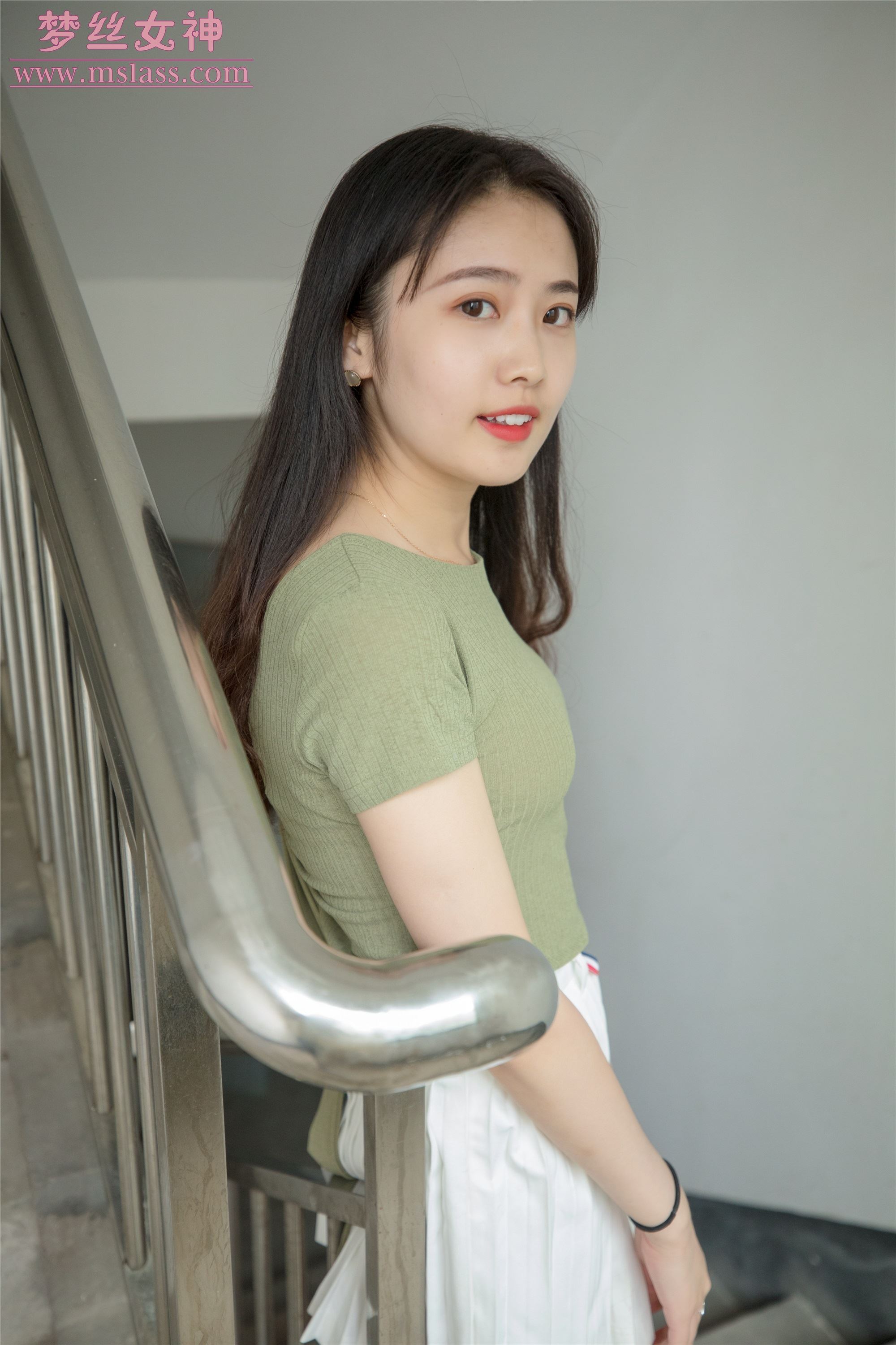 MSLASS梦丝女神2019-06-20 柳儿 侧颜太美的小姐姐 套图