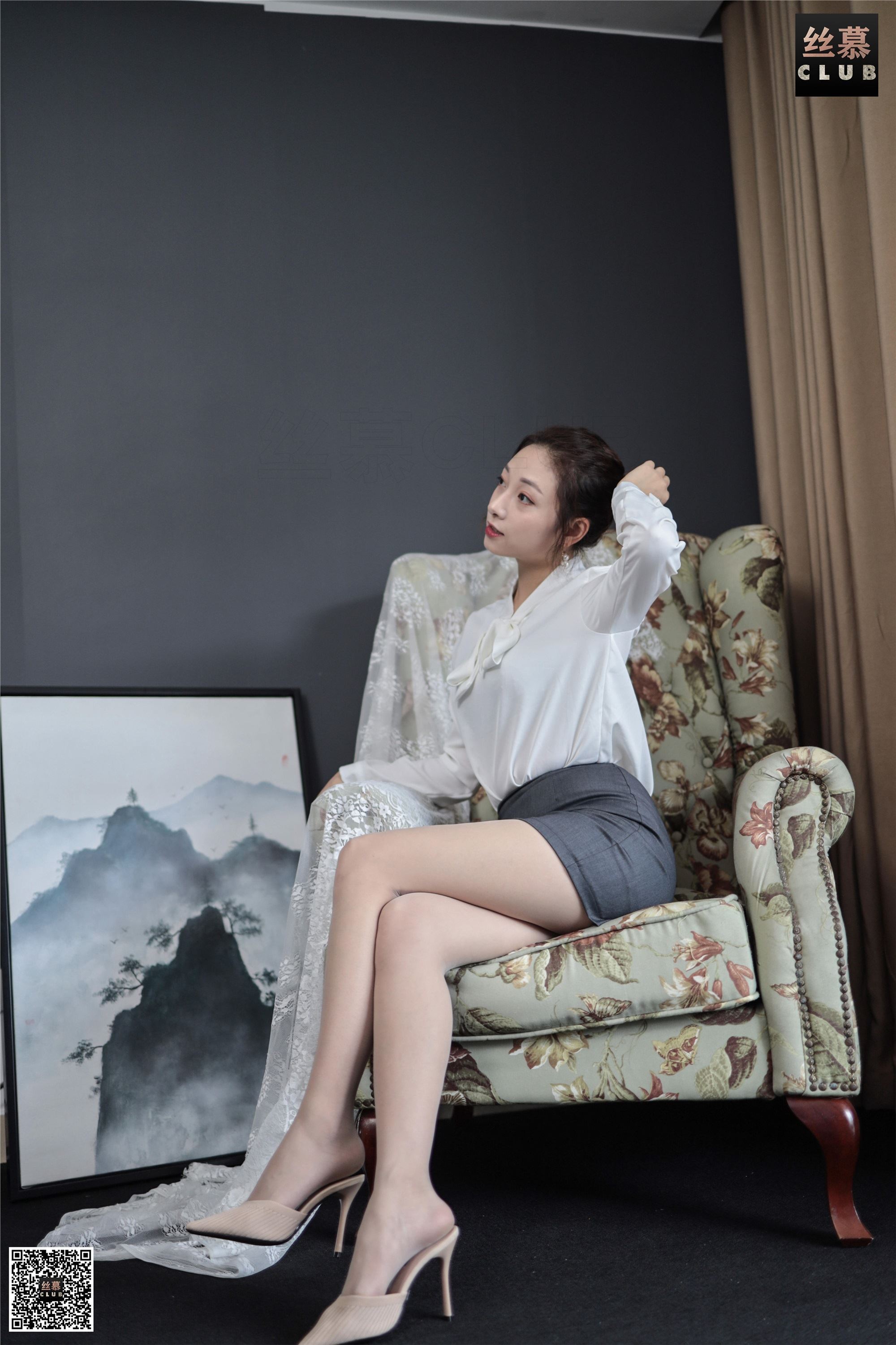 丝慕写真 SM081 天天一元《新模-温柔的小秘书》