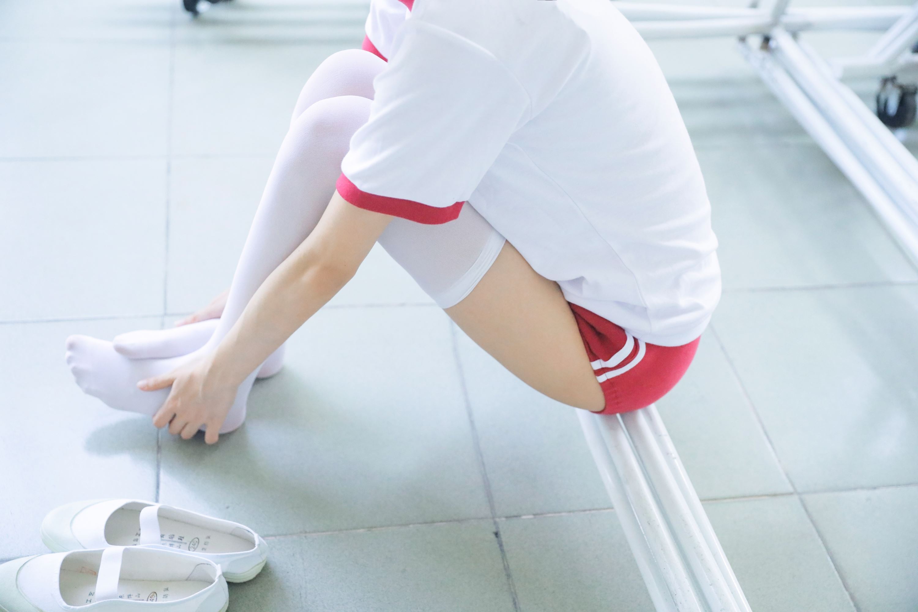 萌系小姐姐木绵绵OwO 上体育课啦