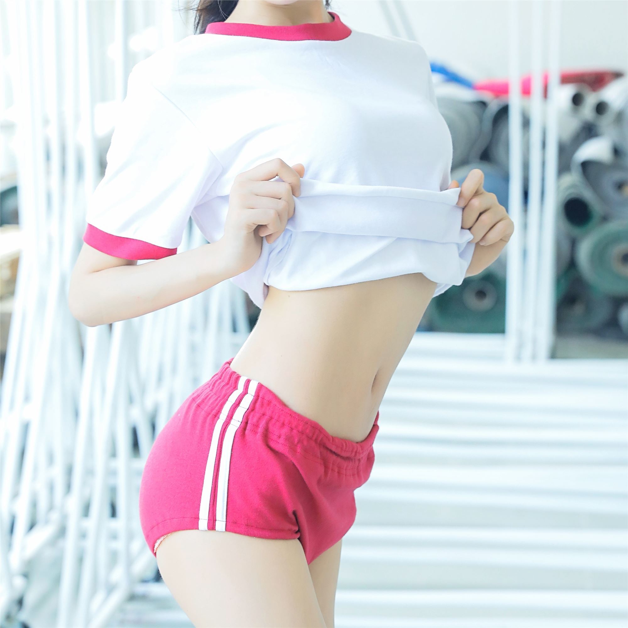 萌系小姐姐木绵绵OwO 上体育课啦