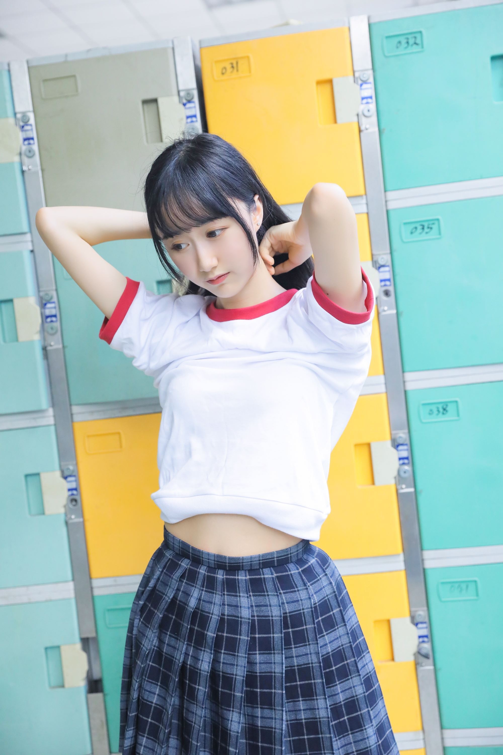 萌系小姐姐木绵绵OwO 上体育课啦