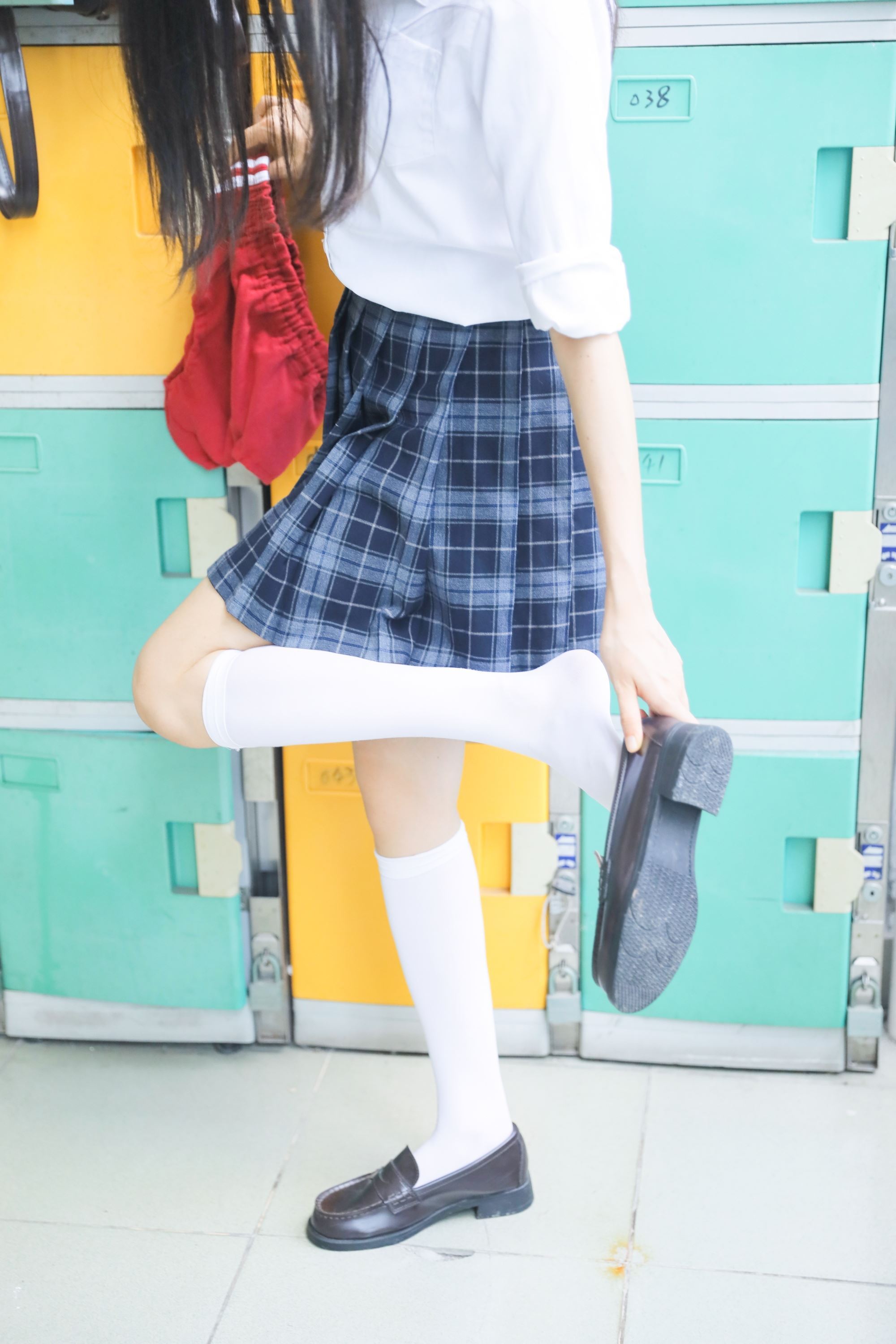 萌系小姐姐木绵绵OwO 上体育课啦