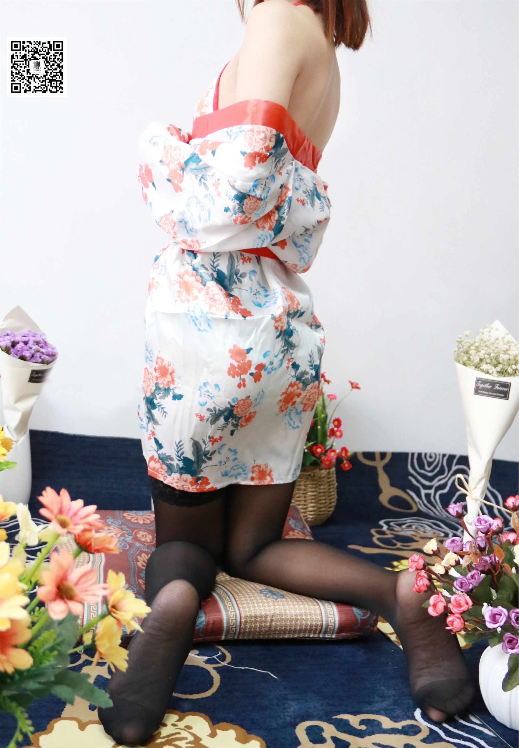 [全民丝影] 轻纱滑落肩头