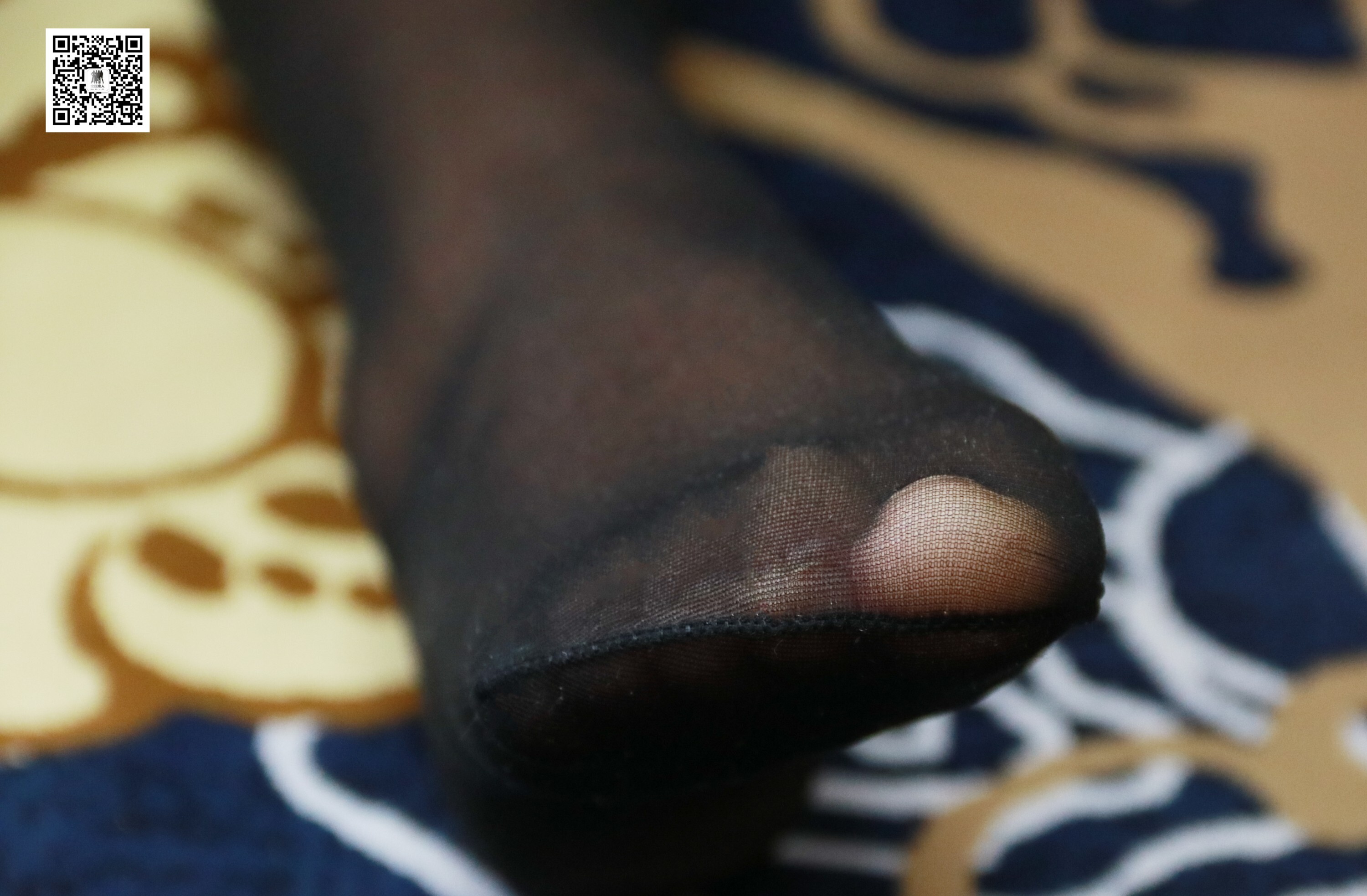 [全民丝影] 轻纱滑落肩头