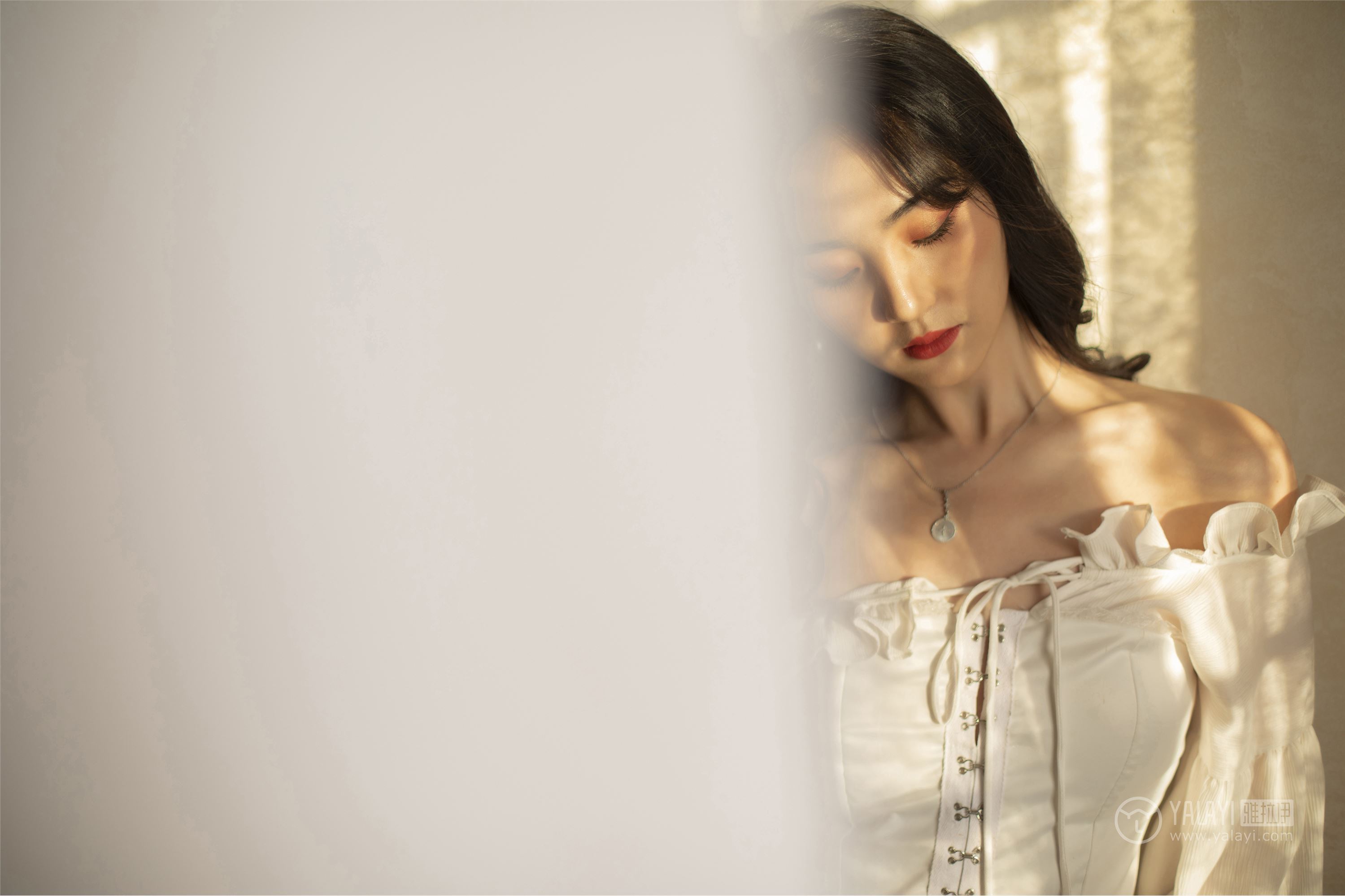 YALAYI雅拉伊 2019.01.16 No.168 画中伊人 项兴咏