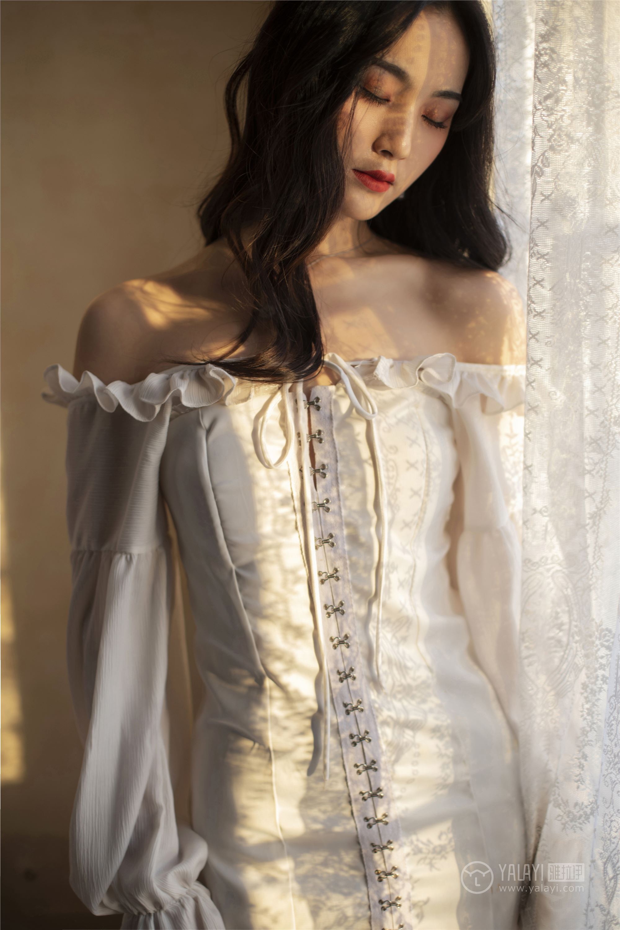 YALAYI雅拉伊 2019.01.16 No.168 画中伊人 项兴咏