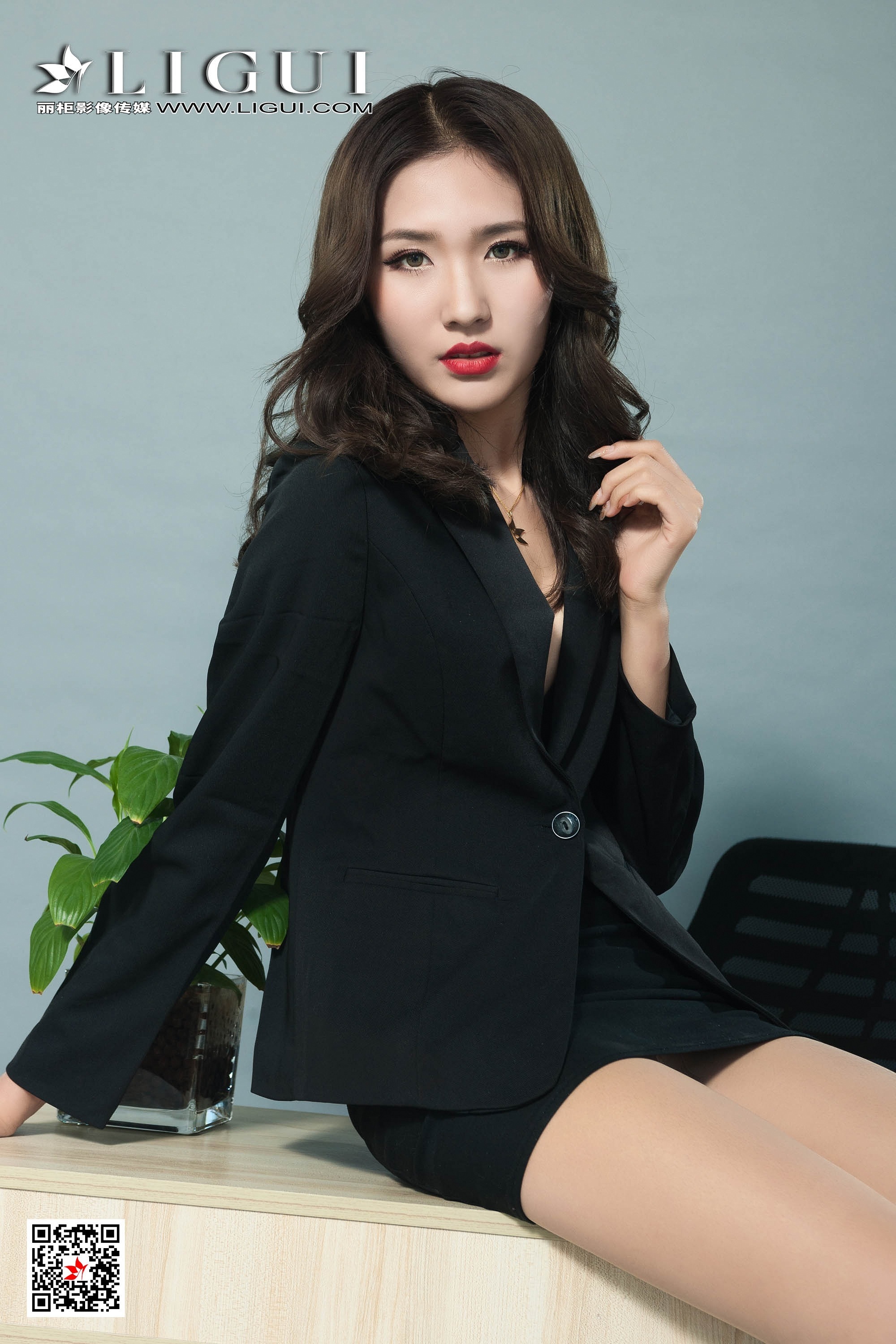 Ligui丽柜 2019.06.12 Model 星星