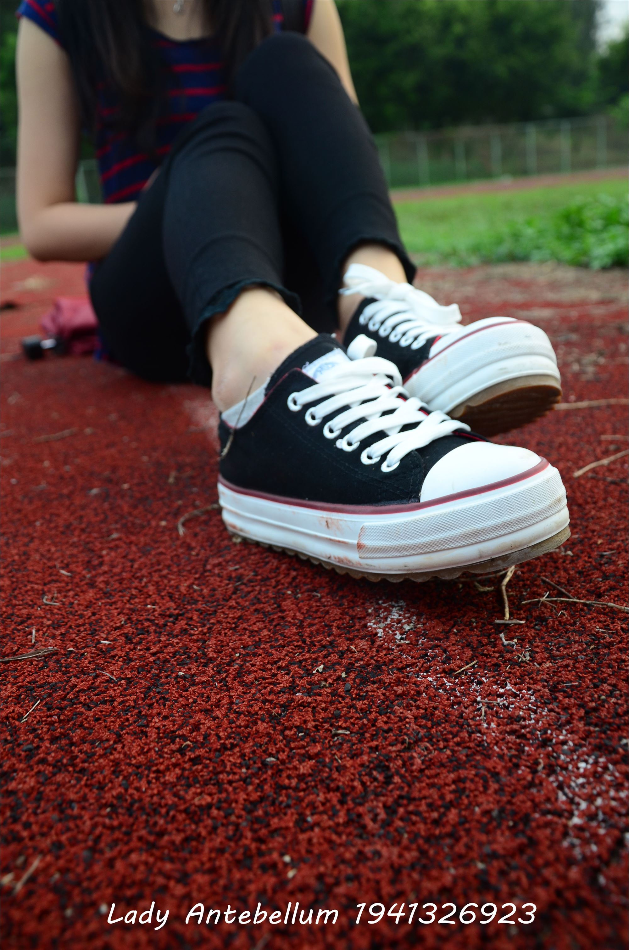 战前女神  恋足美腿棉袜女神级摄影套图 041