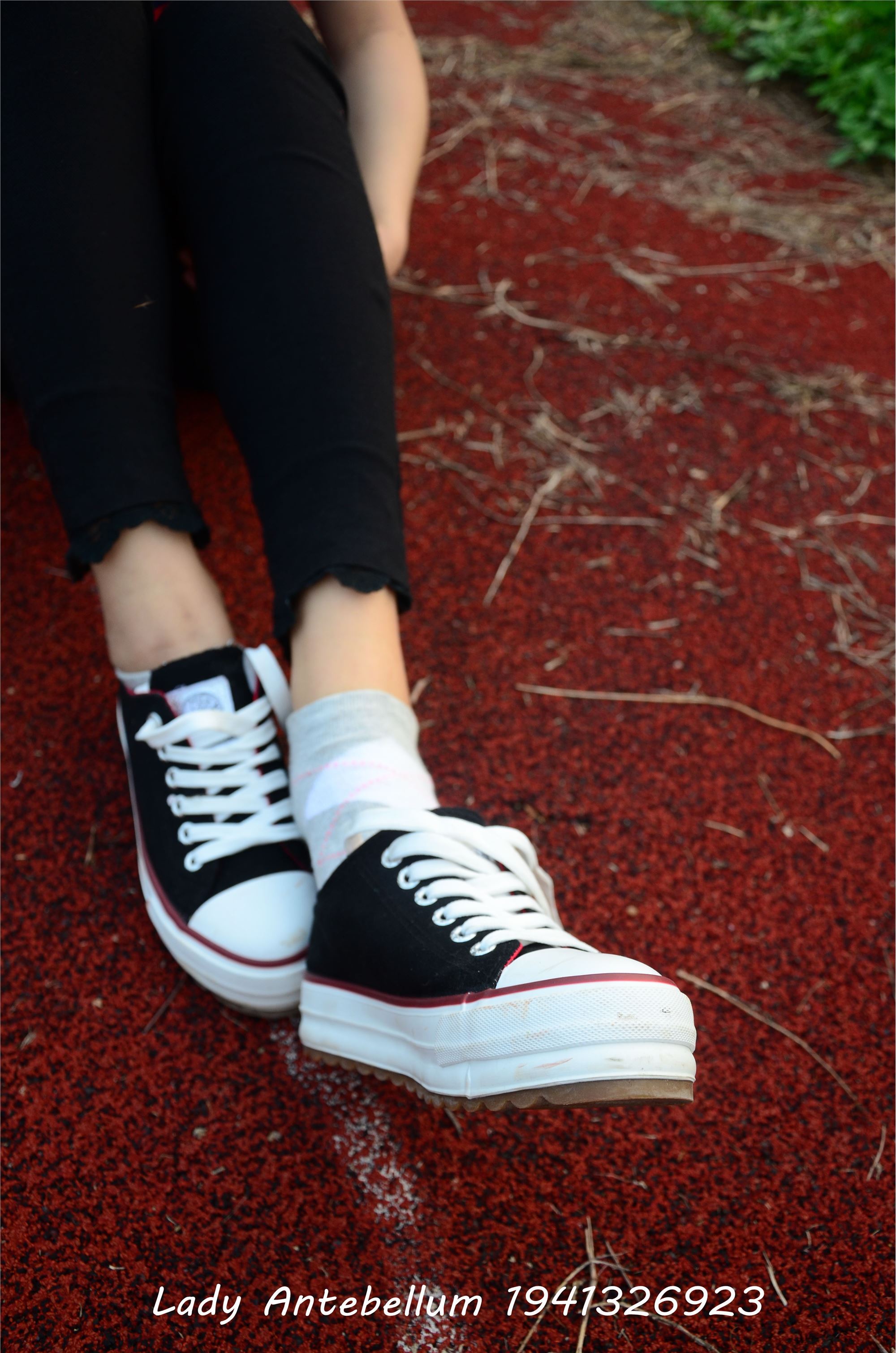 战前女神  恋足美腿棉袜女神级摄影套图 041