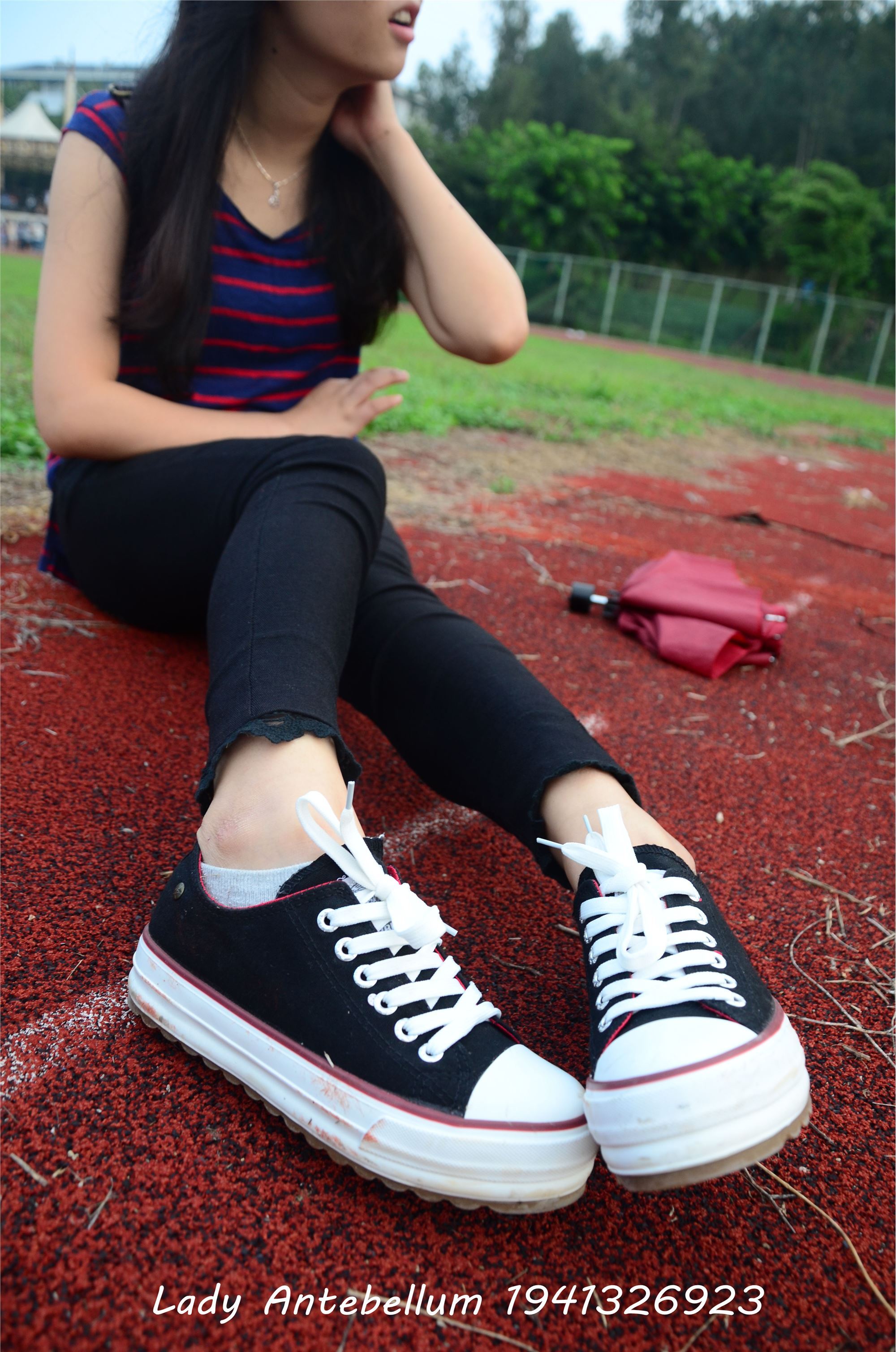 战前女神  恋足美腿棉袜女神级摄影套图 041