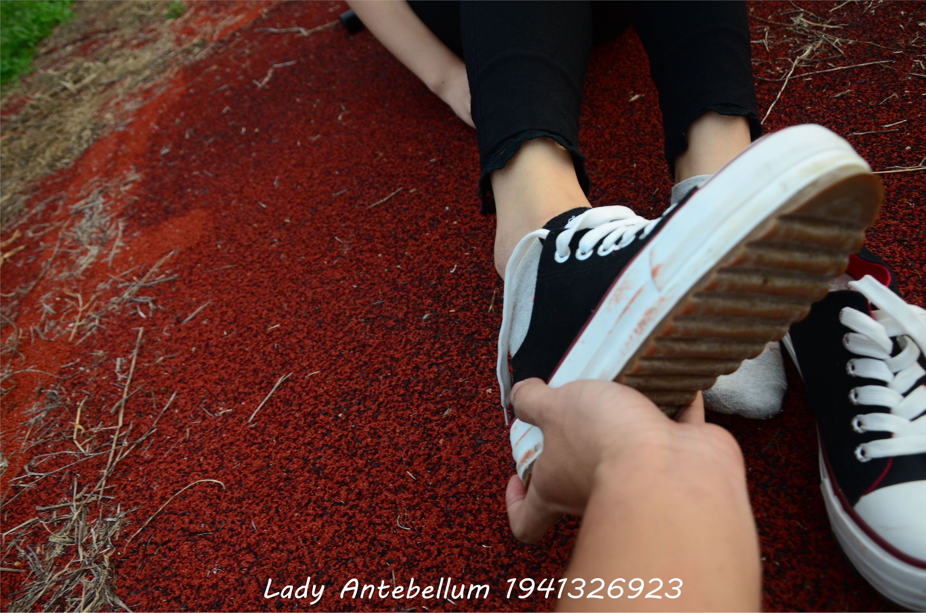 战前女神  恋足美腿棉袜女神级摄影套图 041