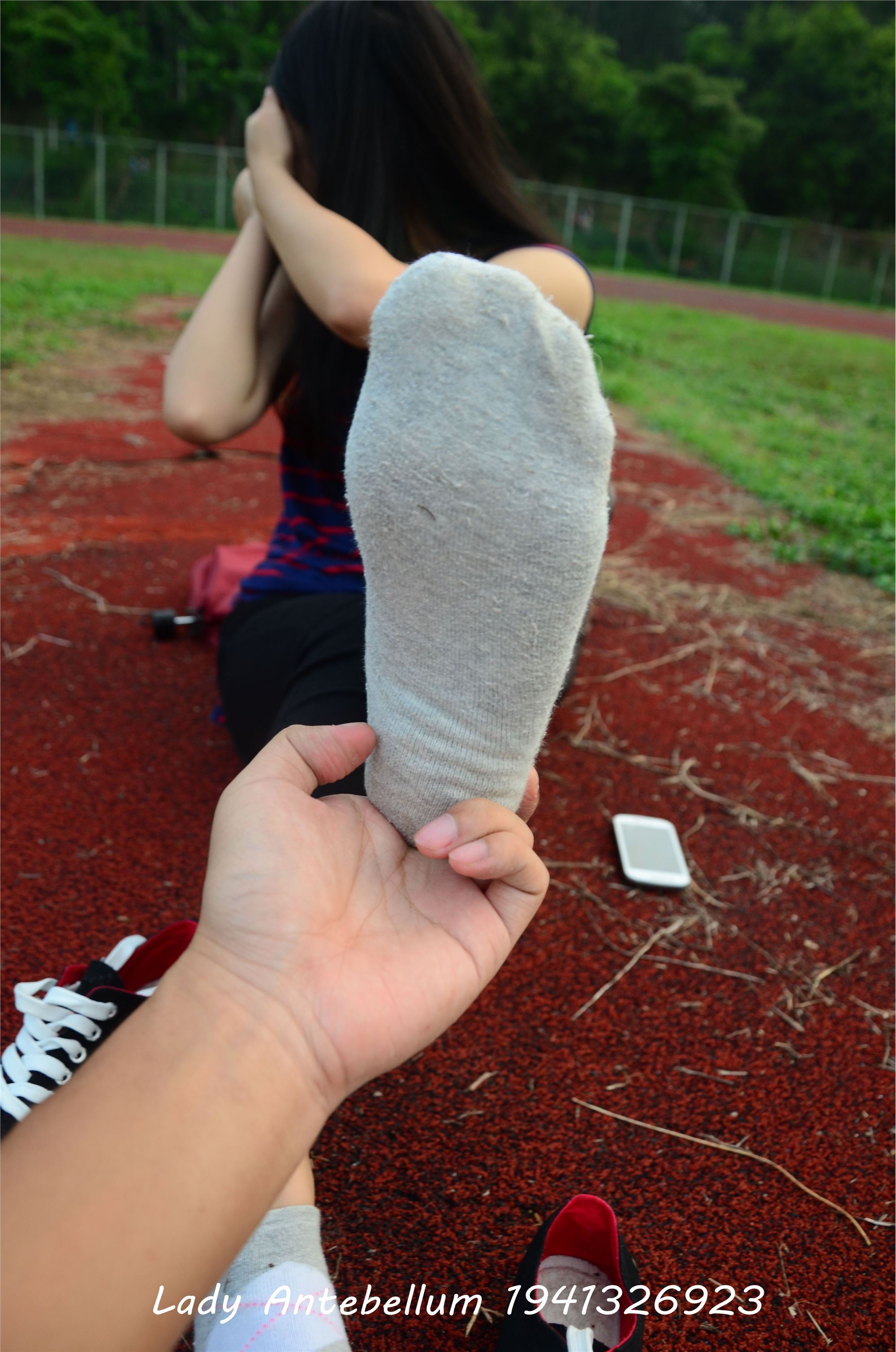 战前女神  恋足美腿棉袜女神级摄影套图 041