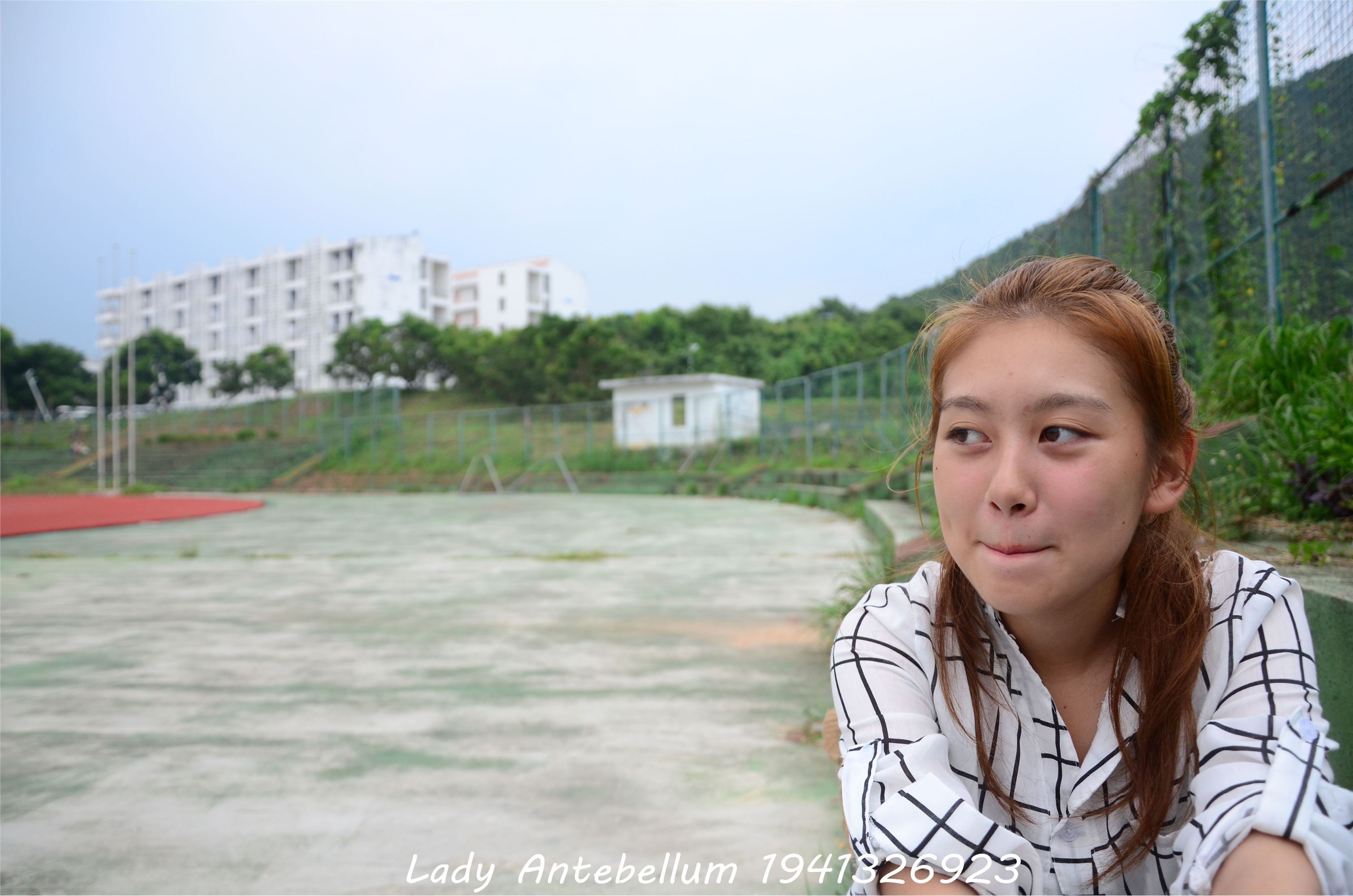 战前女神  恋足美腿棉袜女神级摄影套图 042