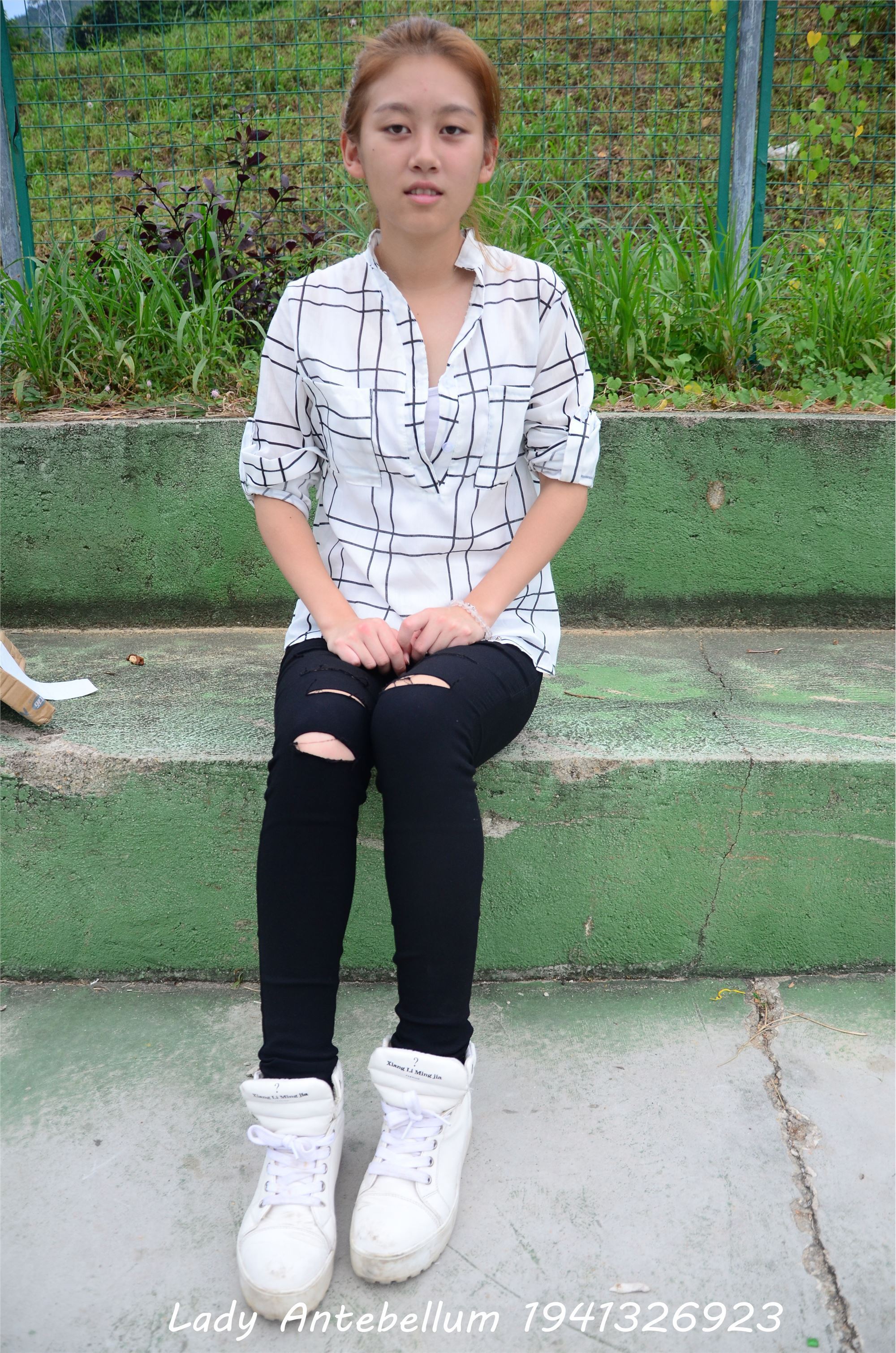 战前女神  恋足美腿棉袜女神级摄影套图 042