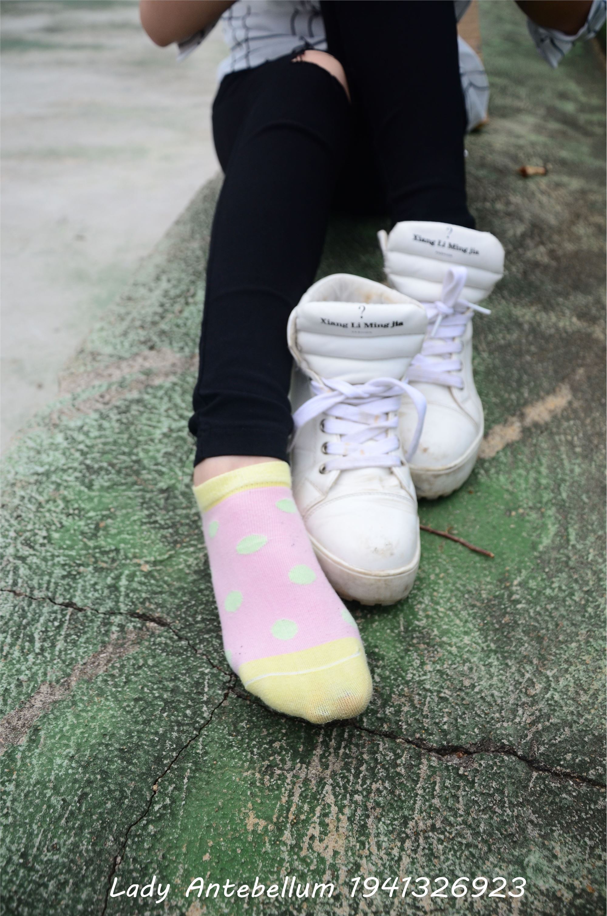 战前女神  恋足美腿棉袜女神级摄影套图 042