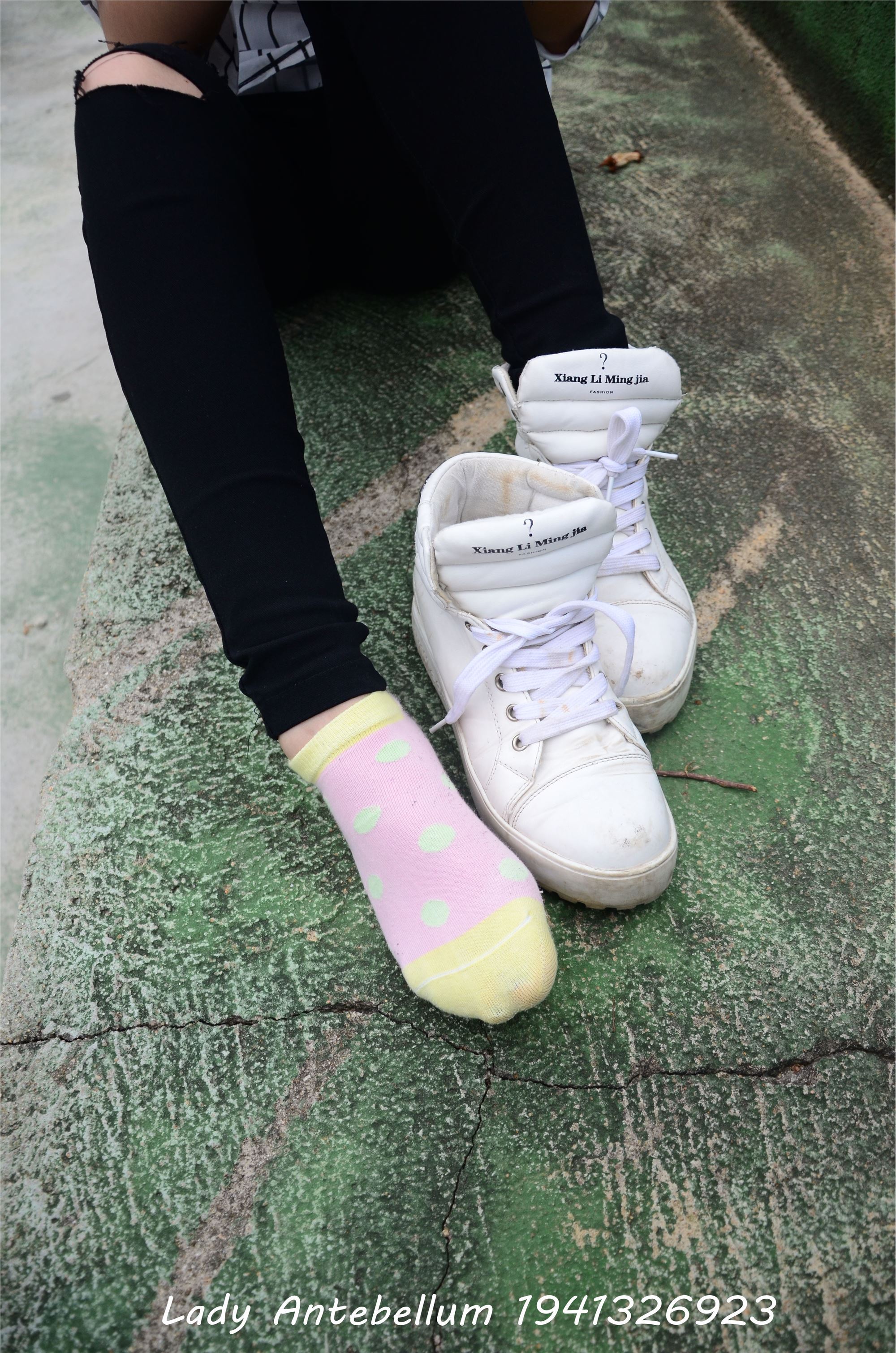 战前女神  恋足美腿棉袜女神级摄影套图 042