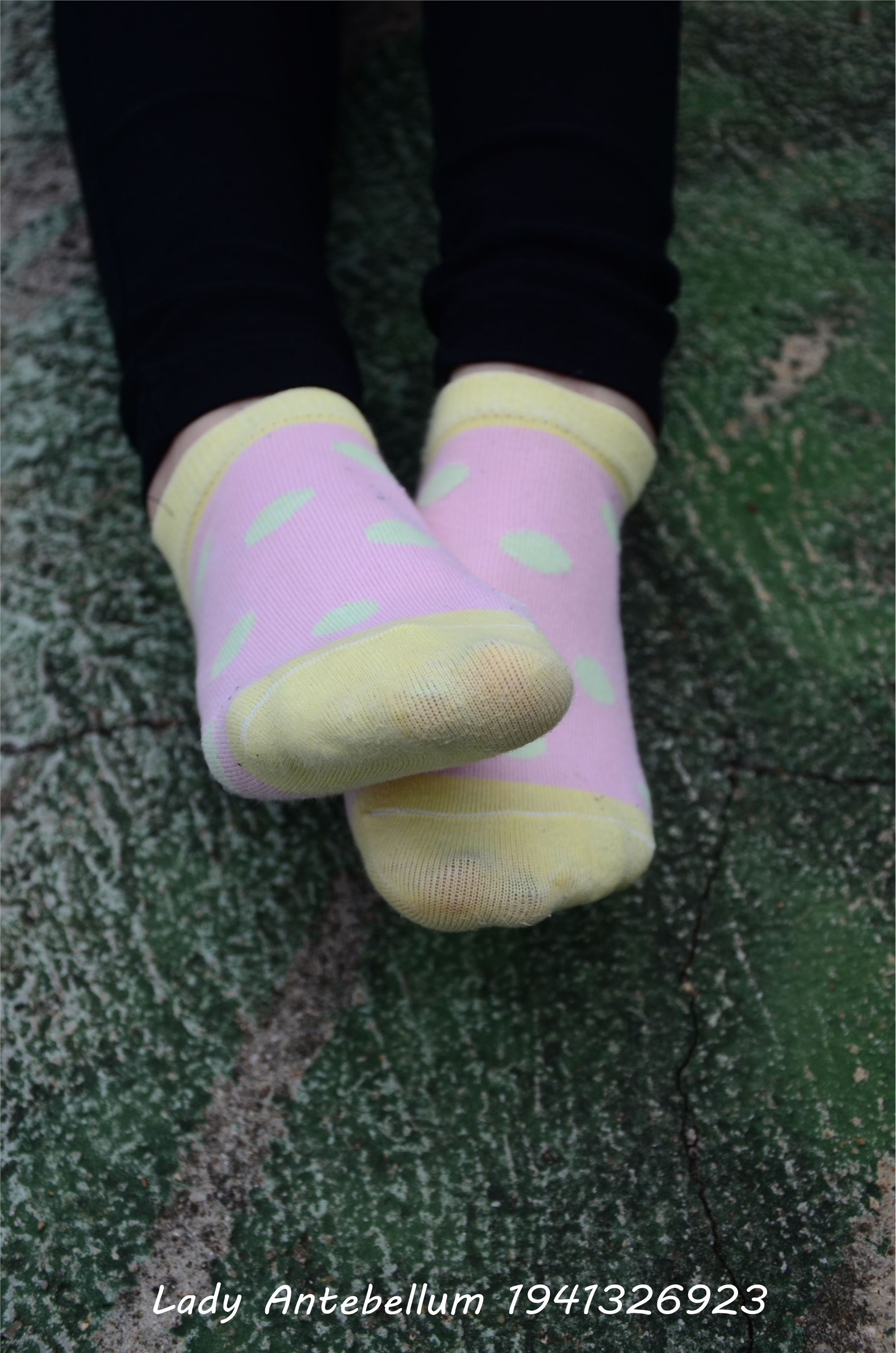 战前女神  恋足美腿棉袜女神级摄影套图 042