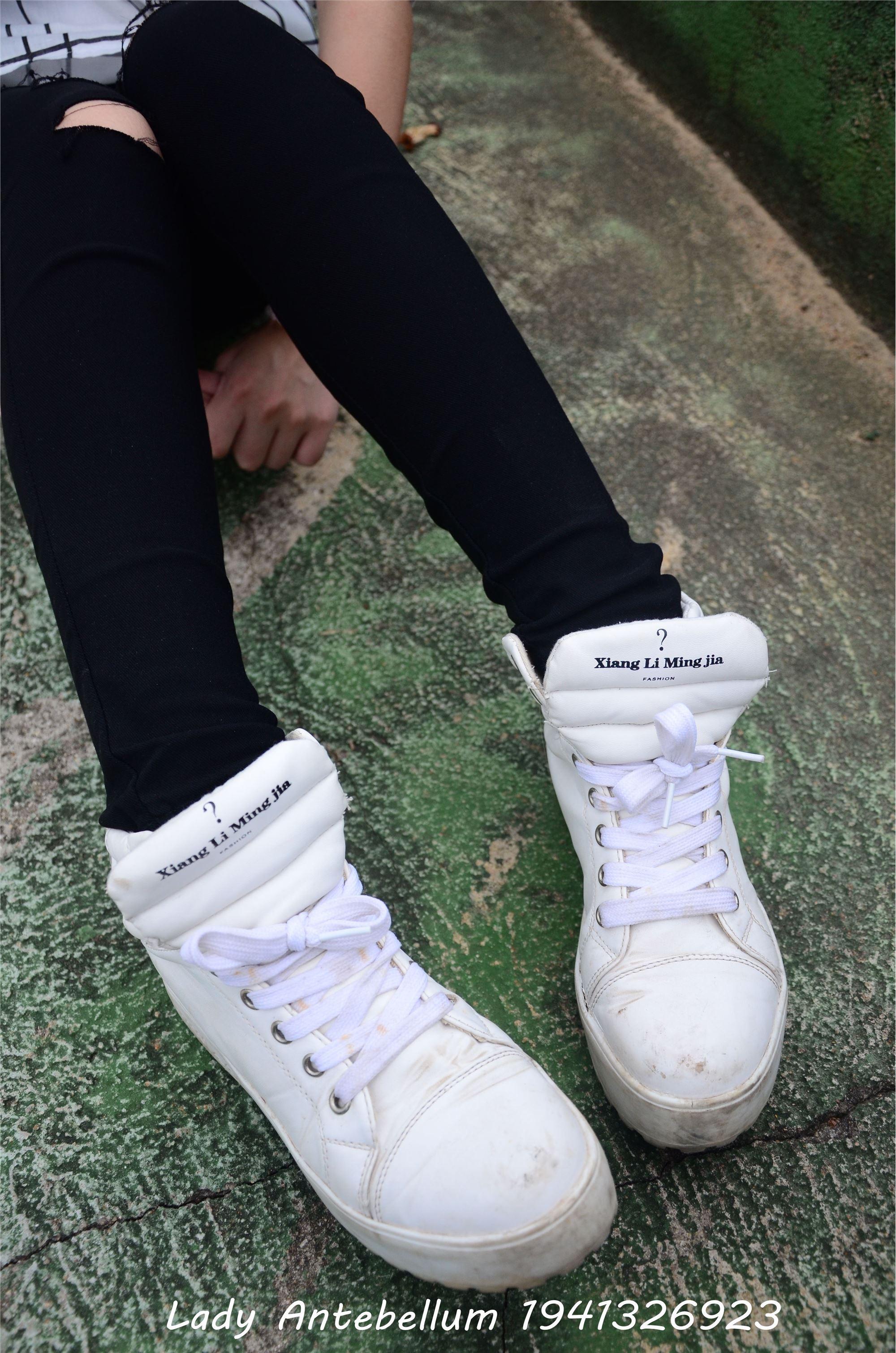 战前女神  恋足美腿棉袜女神级摄影套图 042