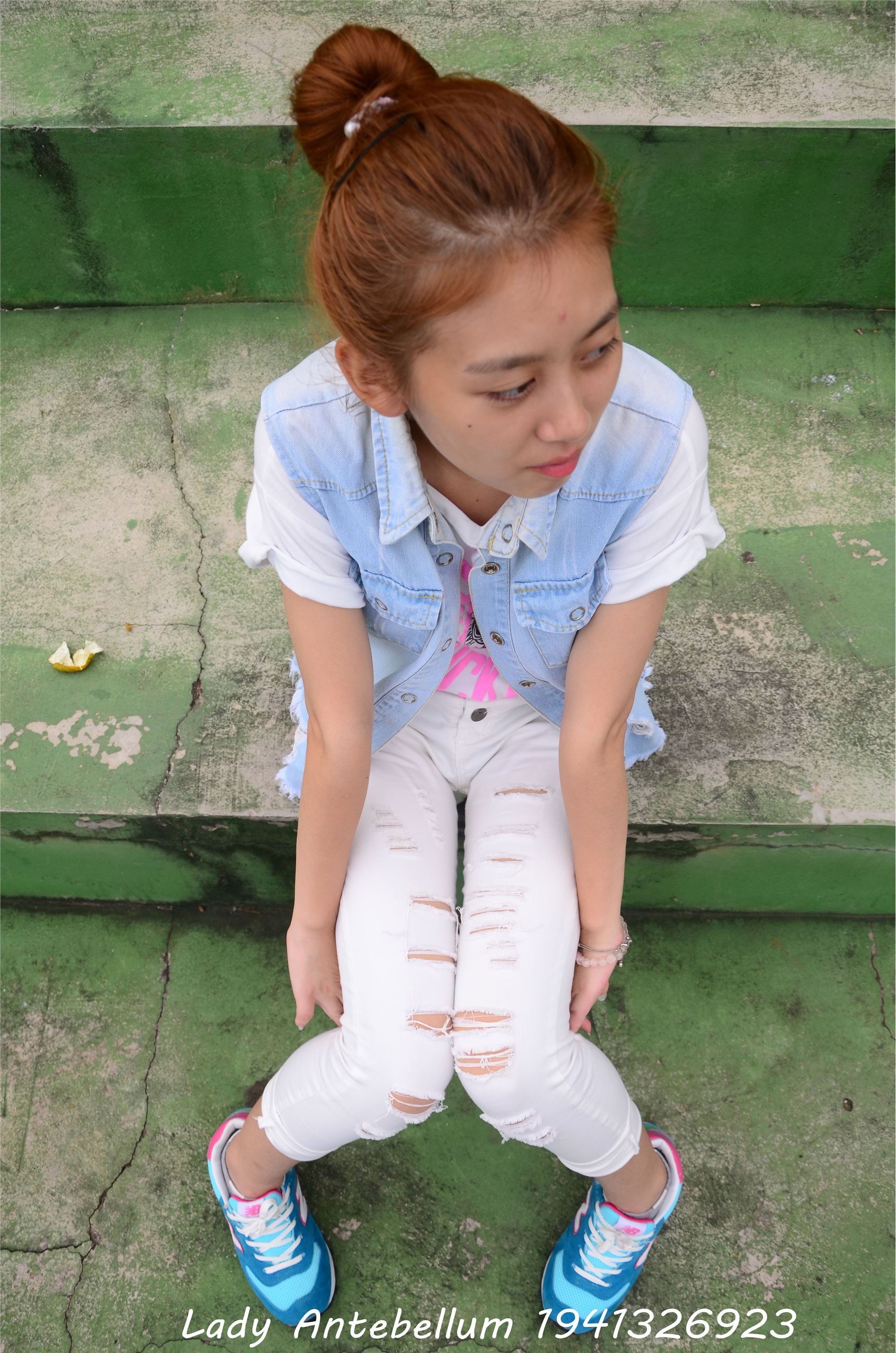 战前女神  恋足美腿棉袜女神级摄影套图 043