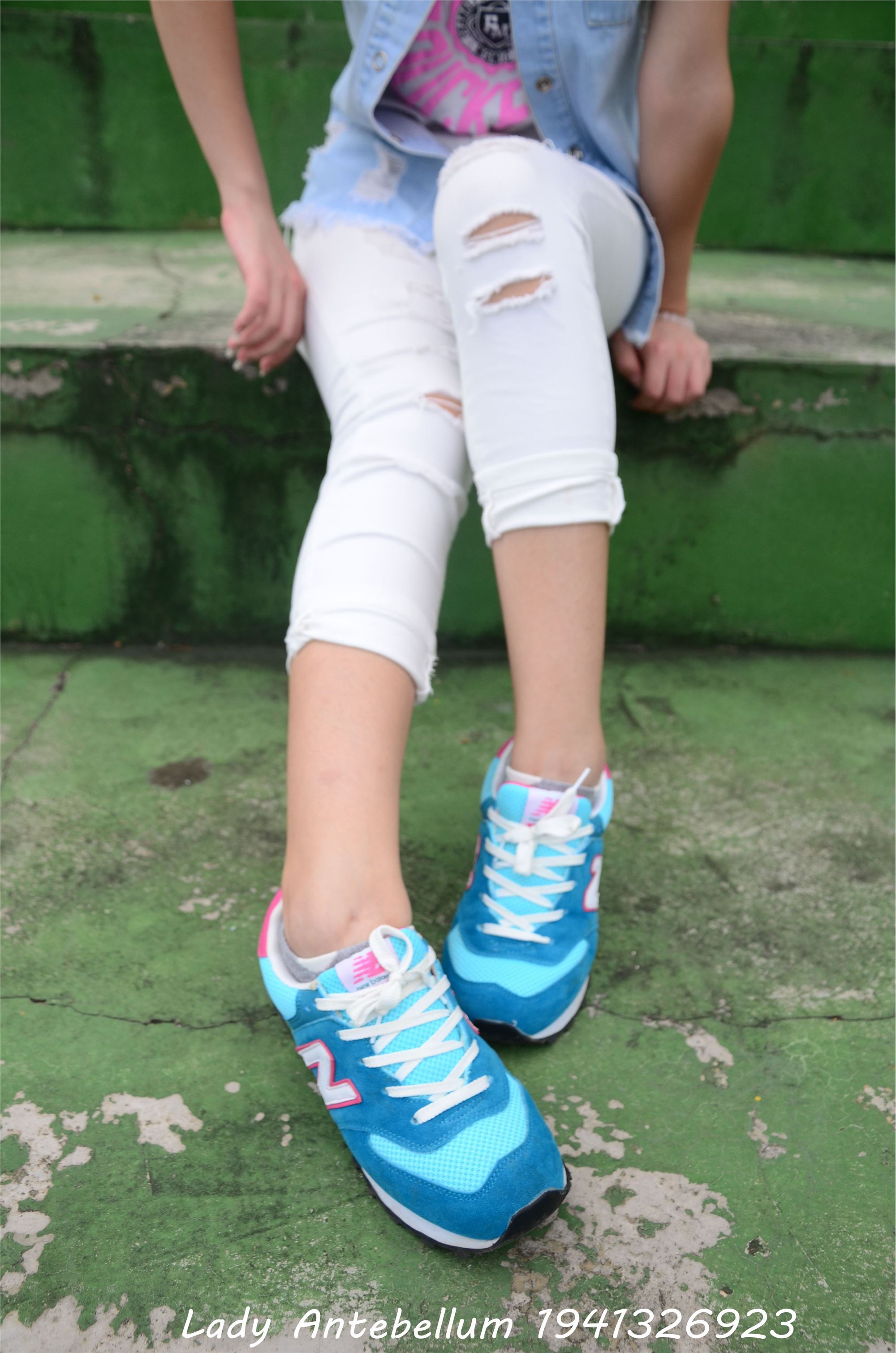 战前女神  恋足美腿棉袜女神级摄影套图 043